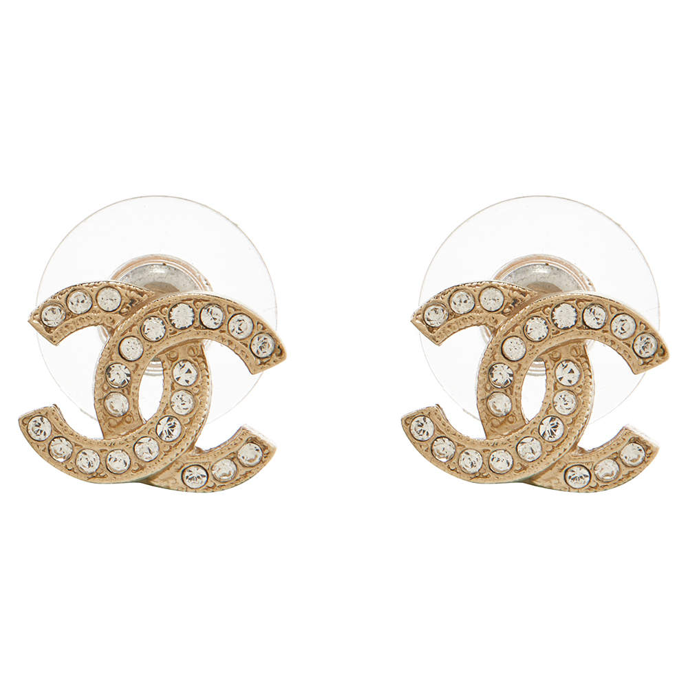 مملوكة مسبقًا Chanel Pale Gold Tone Crystal CC Stud Earrings