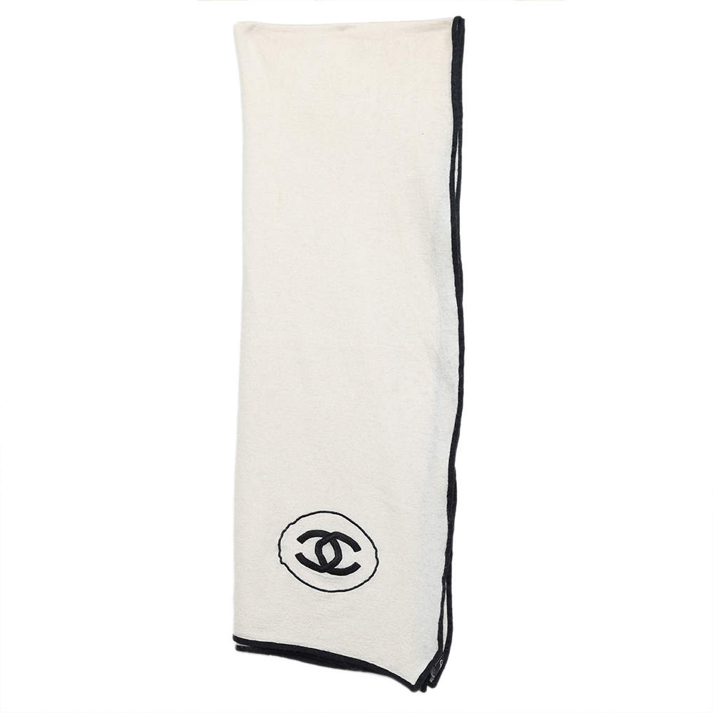 Chanel Grey Cashmere check CC Logo Scarf