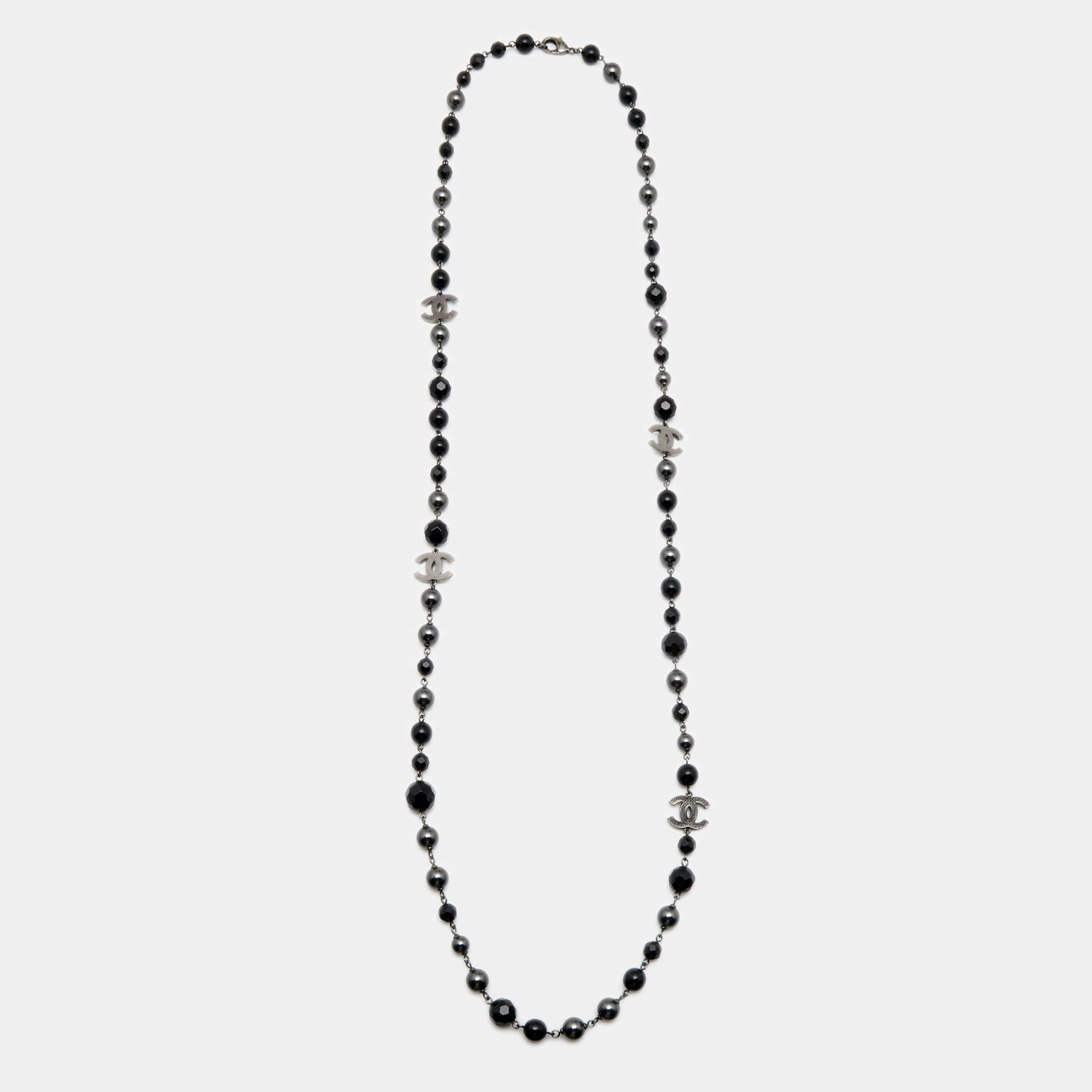Pre Owned Chanel CC Faux Pearl Glass Beads Gunmetal Tone Long Necklace