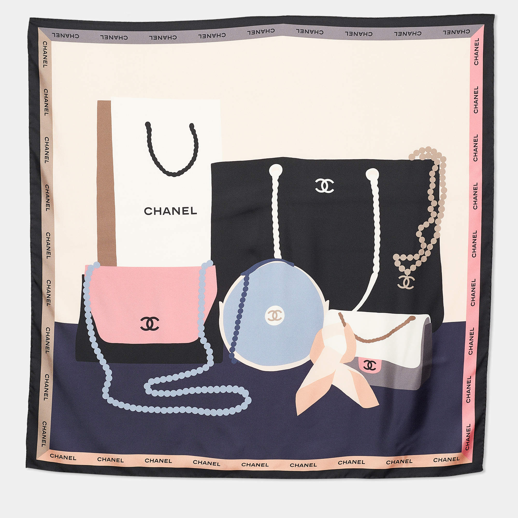 Pre Owned وشاح شانيل حرير مطبوع حقائب متعددة الألوان مربع