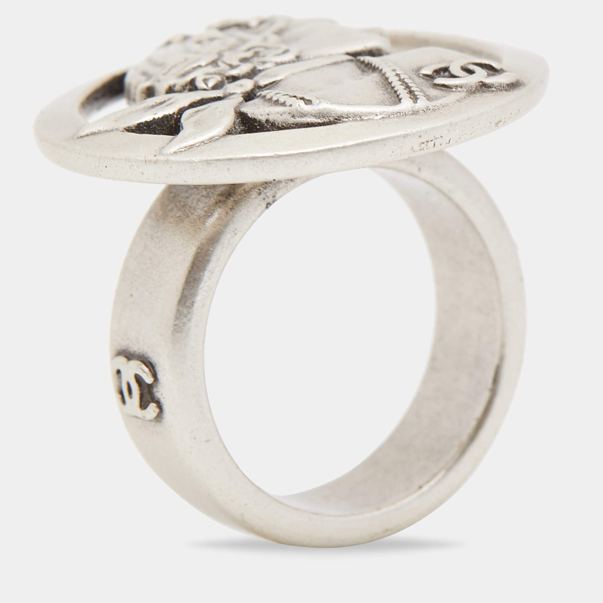 Pre Owned Chanel Mademoiselle Silver Tone Ring EU 54