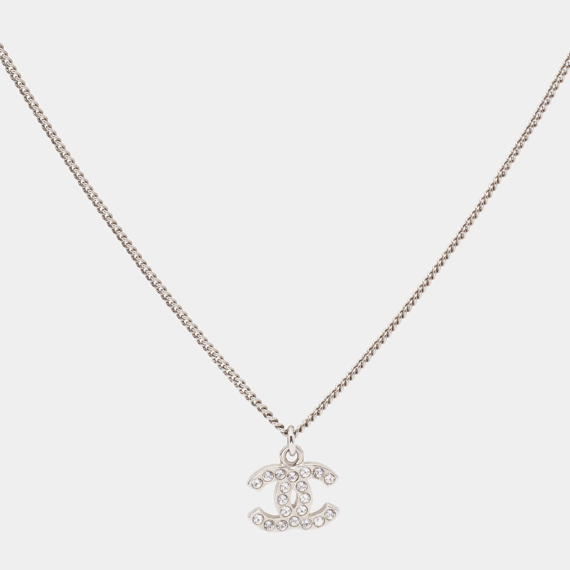 Pre Owned Chanel Silver Tone Crystal CC Pendant Necklace