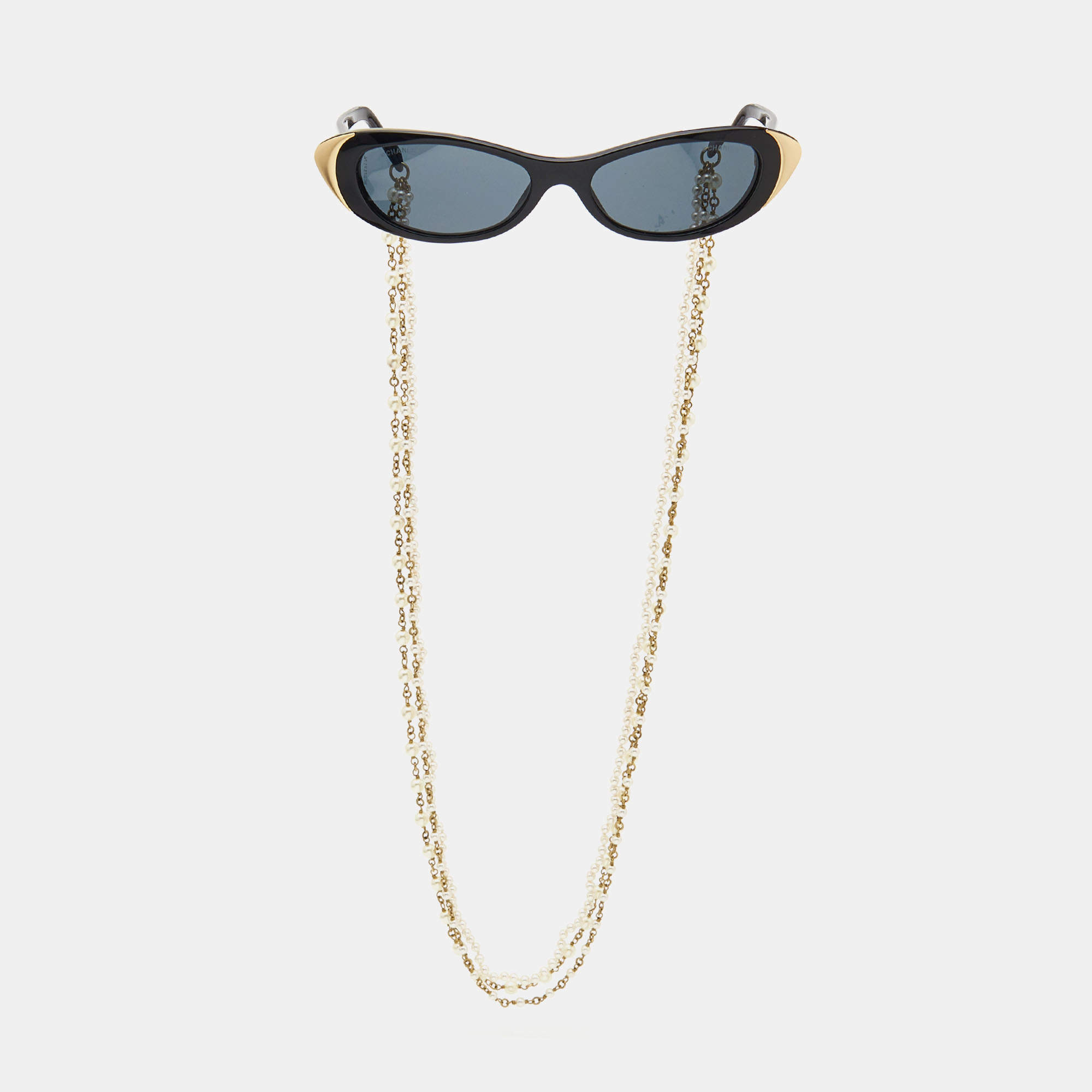 Pre Owned Chanel Black CC Pearl Necklace Sunglasses