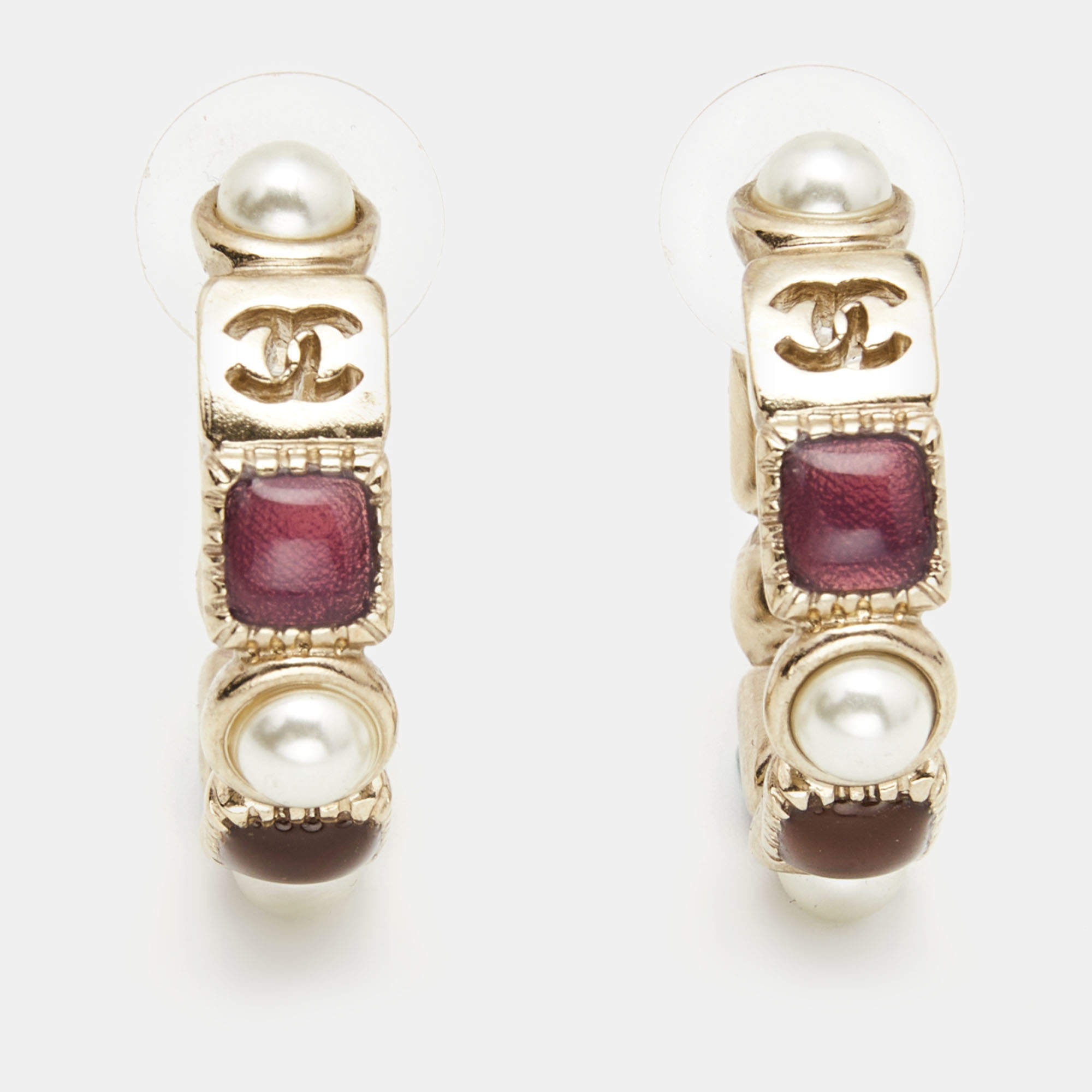 Pre Owned Chanel CC Resin Faux Pearl Gold Tone Hoop Earrings