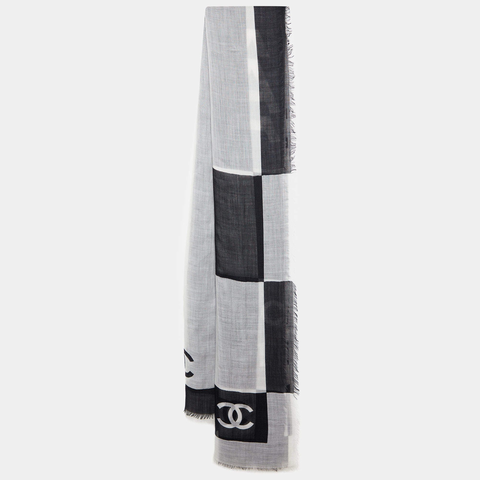 مملوكة مسبقًا Chanel Black & White 31 Rue Cambon Lightweight Cashmere Scarf