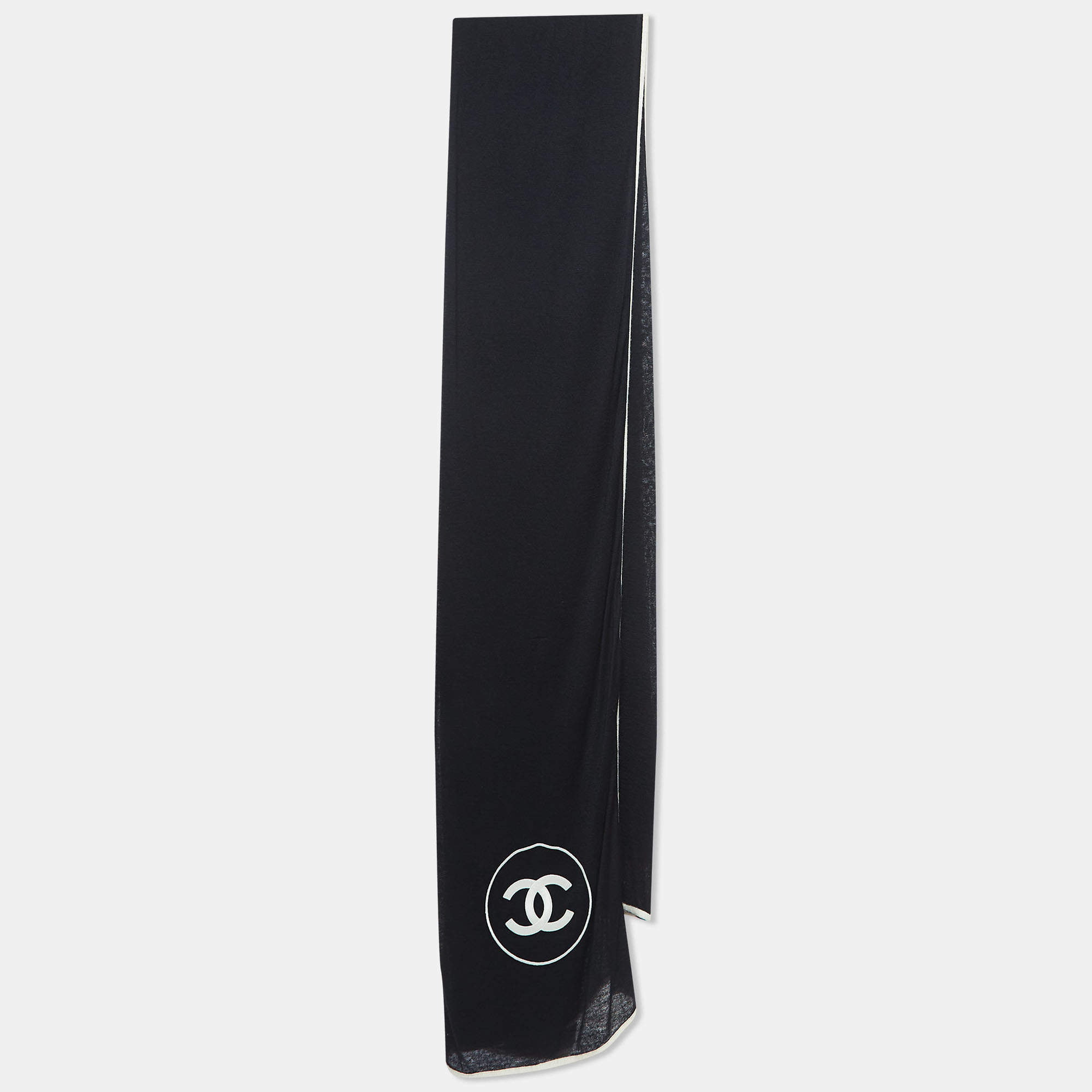Pre Owned Chanel Black CC Logo Embroidered Cashmere and Silk Knit Scarf