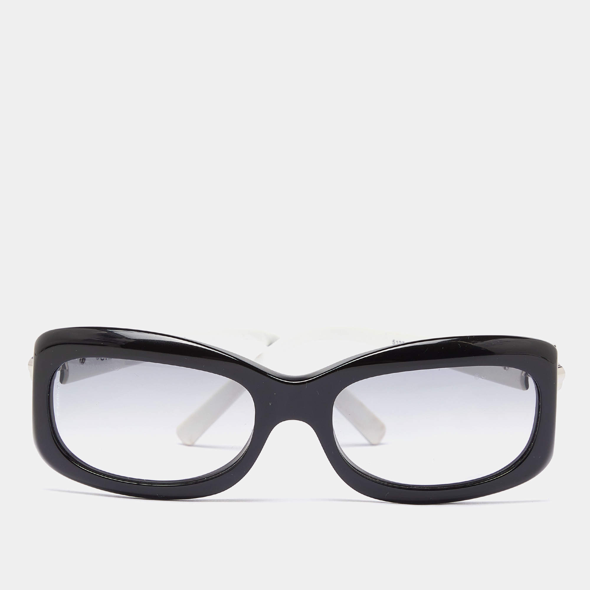 Pre Owned Chanel Black/Grey Gradient 5127 Camelia CC Logo Rectangle Sunglasses