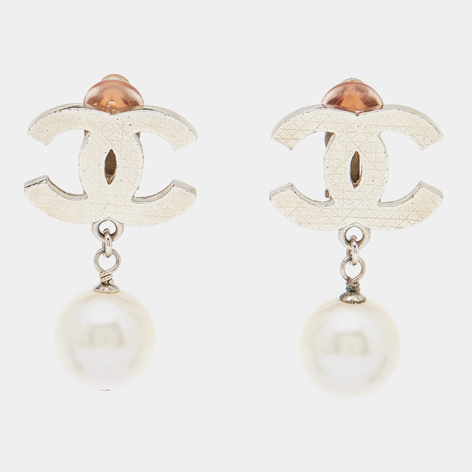 Pre Owned Chanel CC Faux Pearl Silver Tone Earrings