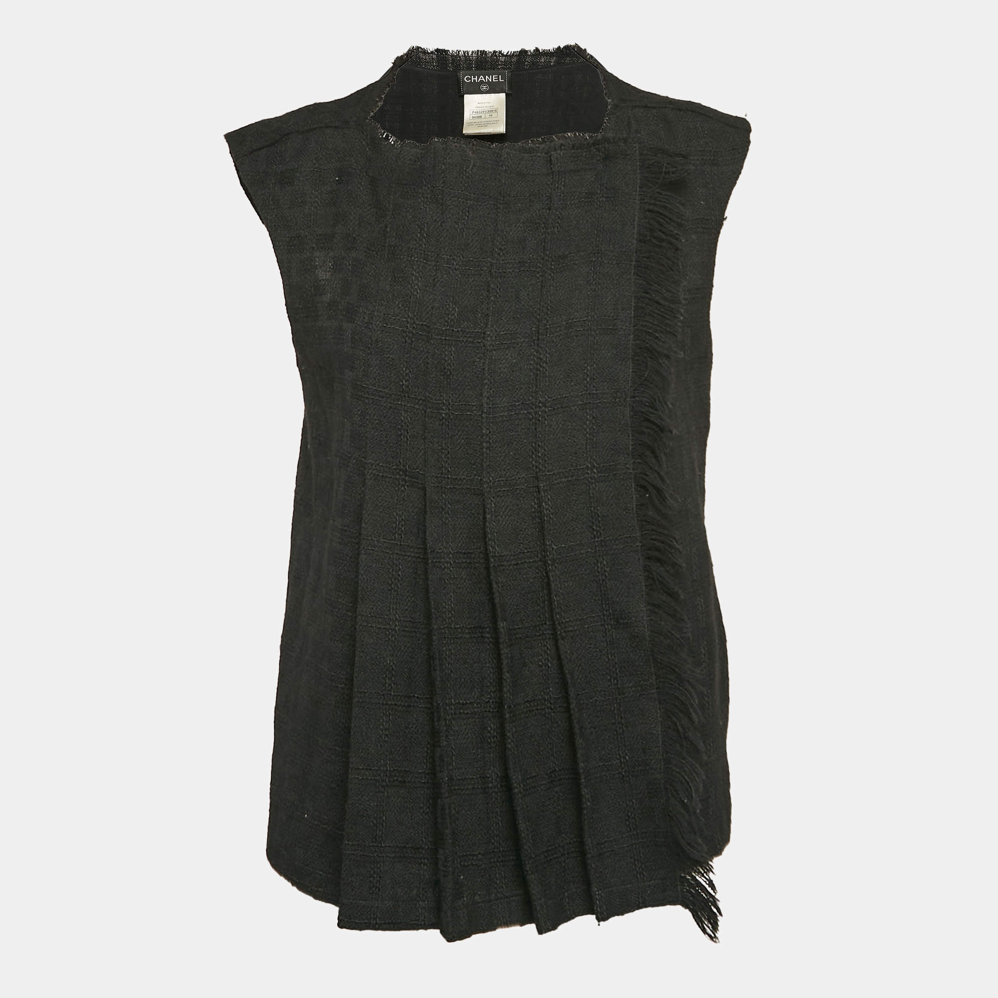 Chanel Black Wool Fringe Edge Brooch Detail Pleated Vest M