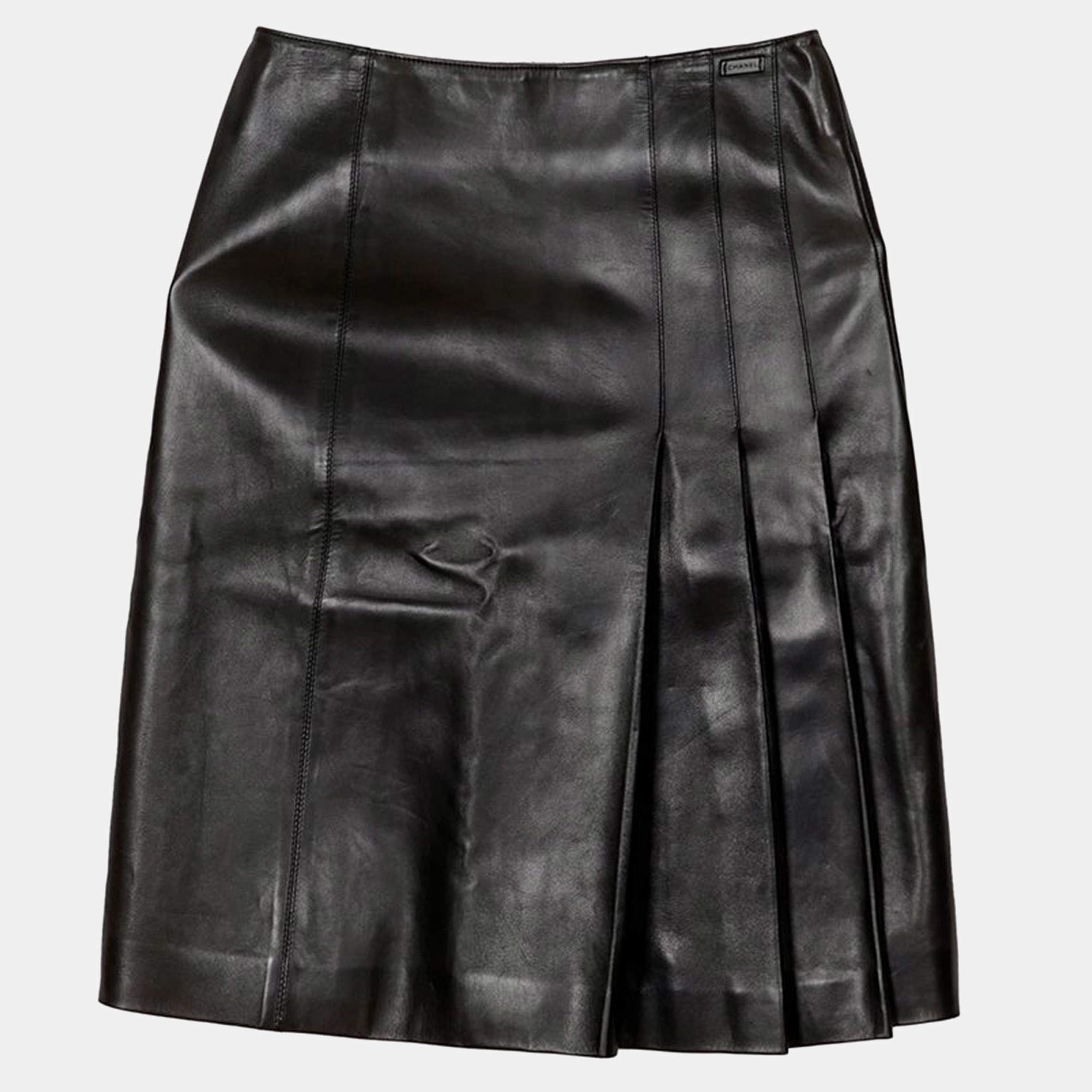 Chanel Black Lambskin Side Flare Skirt Size 34