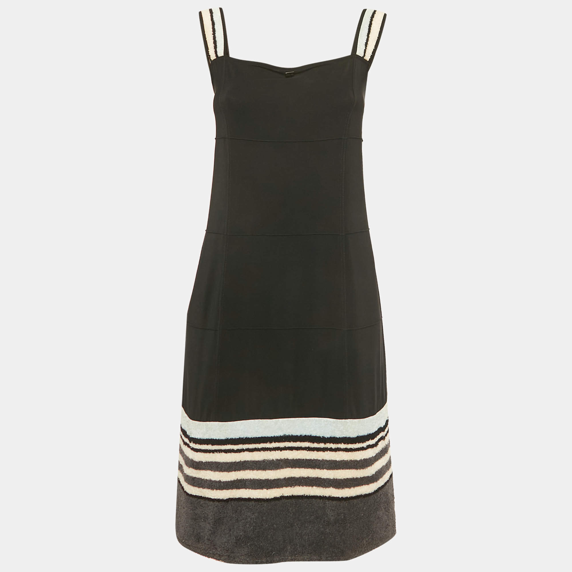 Pre Owned فستان شانيل قصير بحمالات نايلون أسود مقاس متوسط (ميديم)