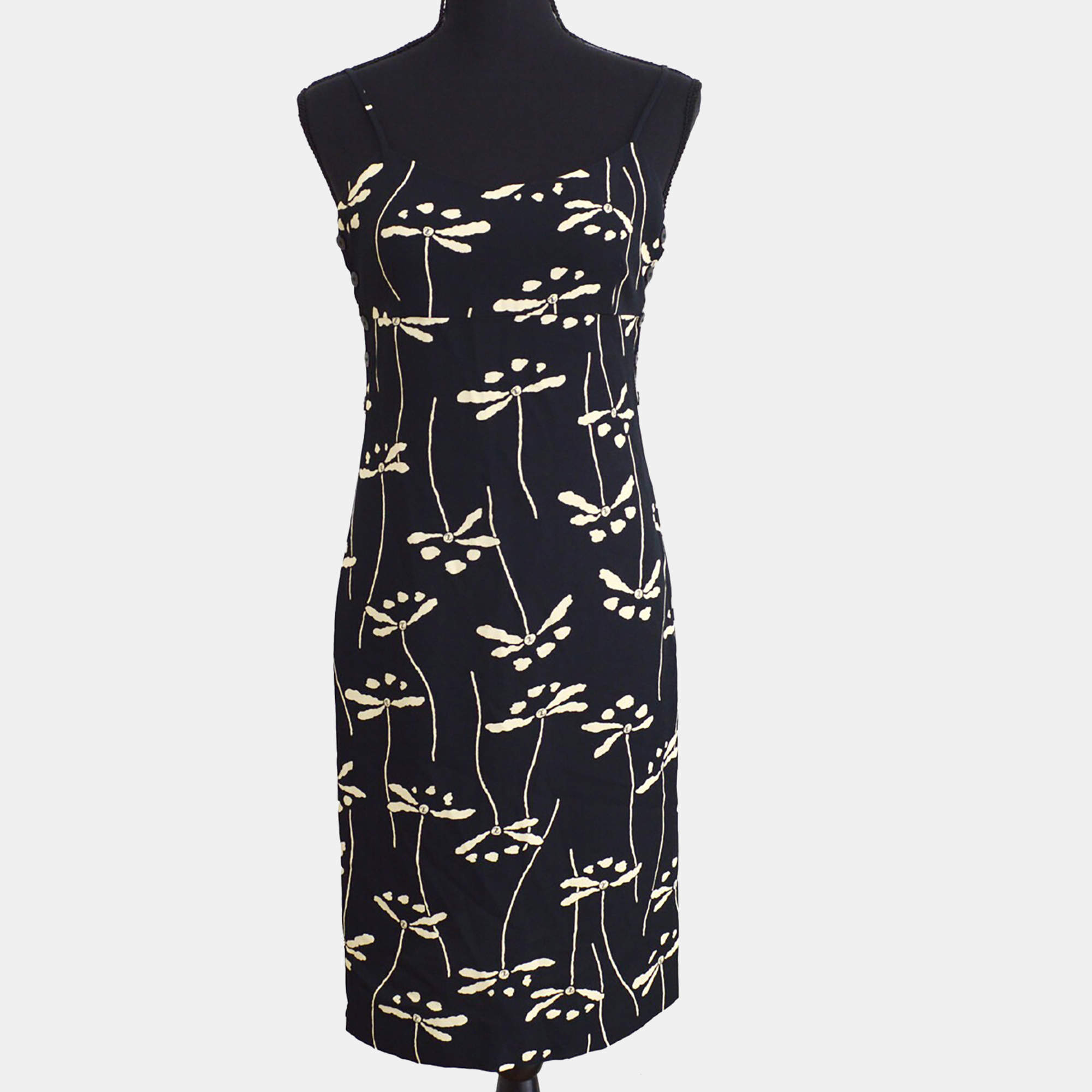 مملوكة مسبقًا فستان شانيل 98P جيب بلا أكمام أسود مقاس 36