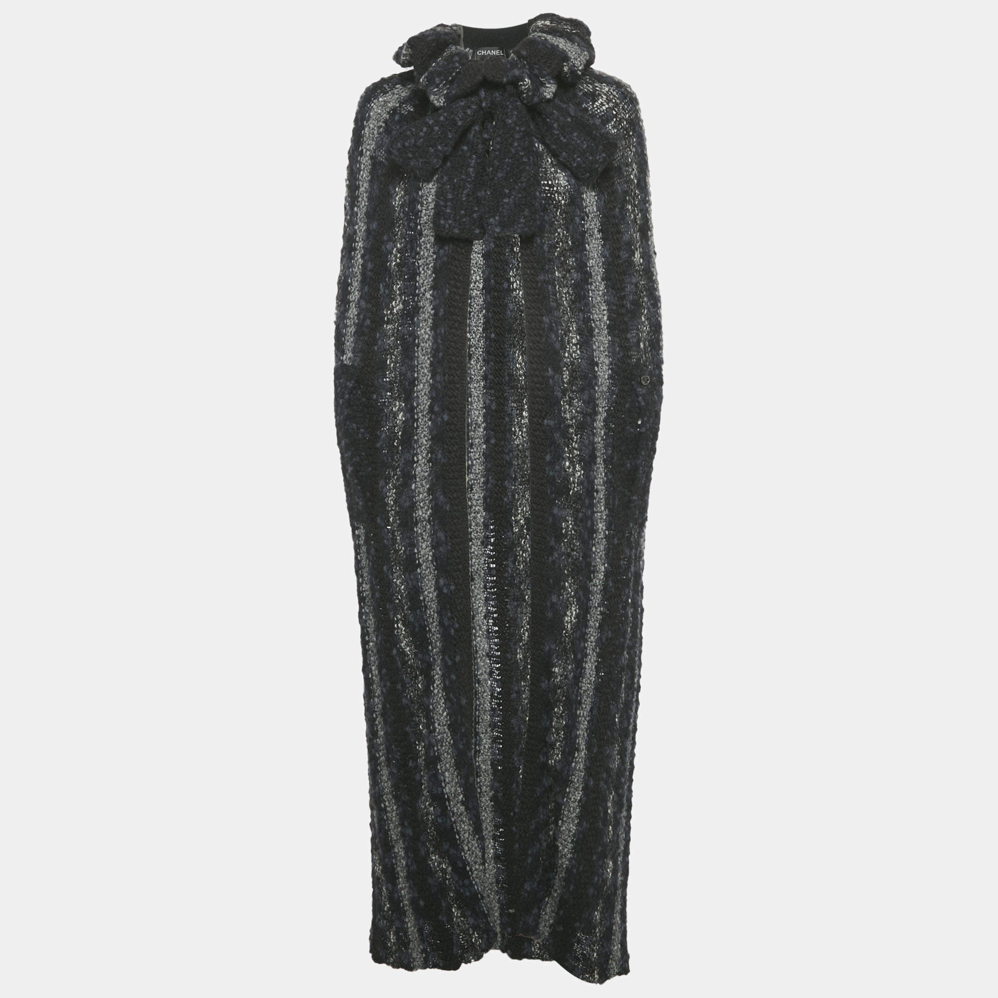 مملوكة مسبقًا كاب شانيل x كارل لاغرفيلد صوف رمادي محكم صغير