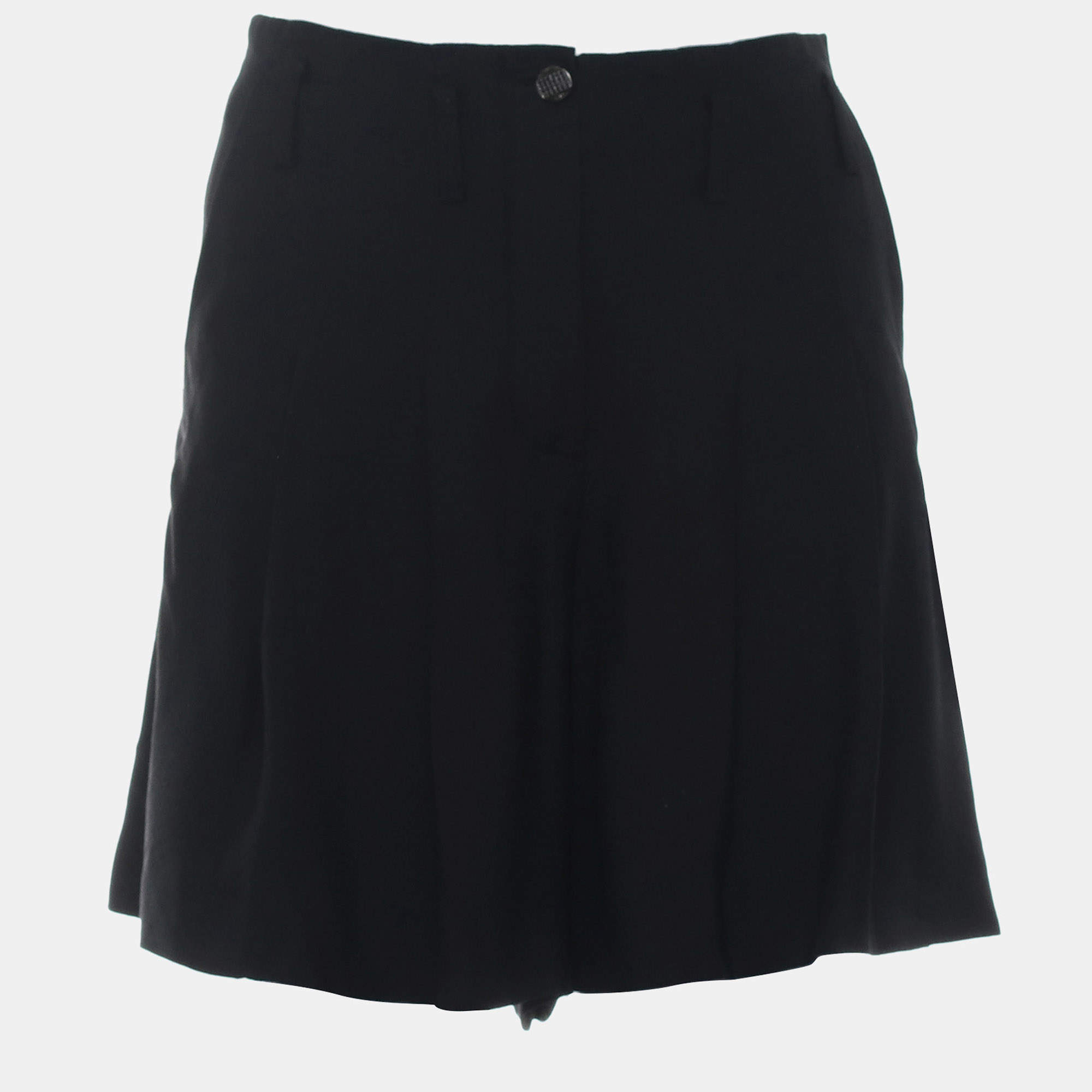 مملوكة مسبقًا Chanel Silk Bermuda Shorts