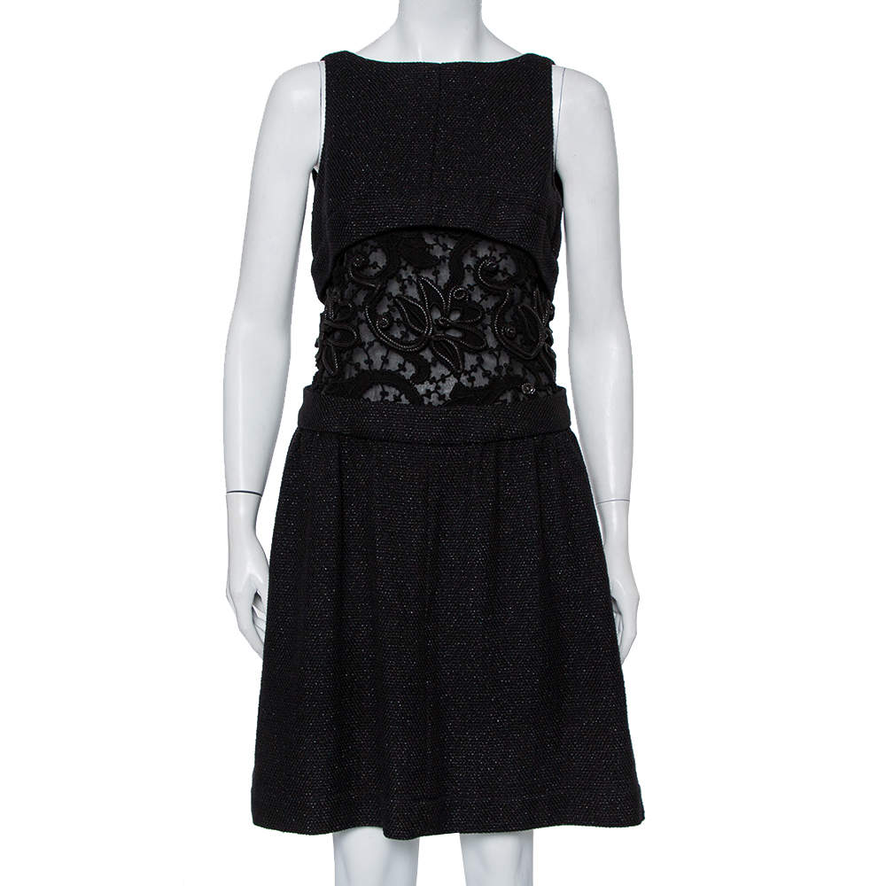 مملوكة مسبق ًا Chanel Black Wool & Lace Trim Sleeveless Mini Dress M