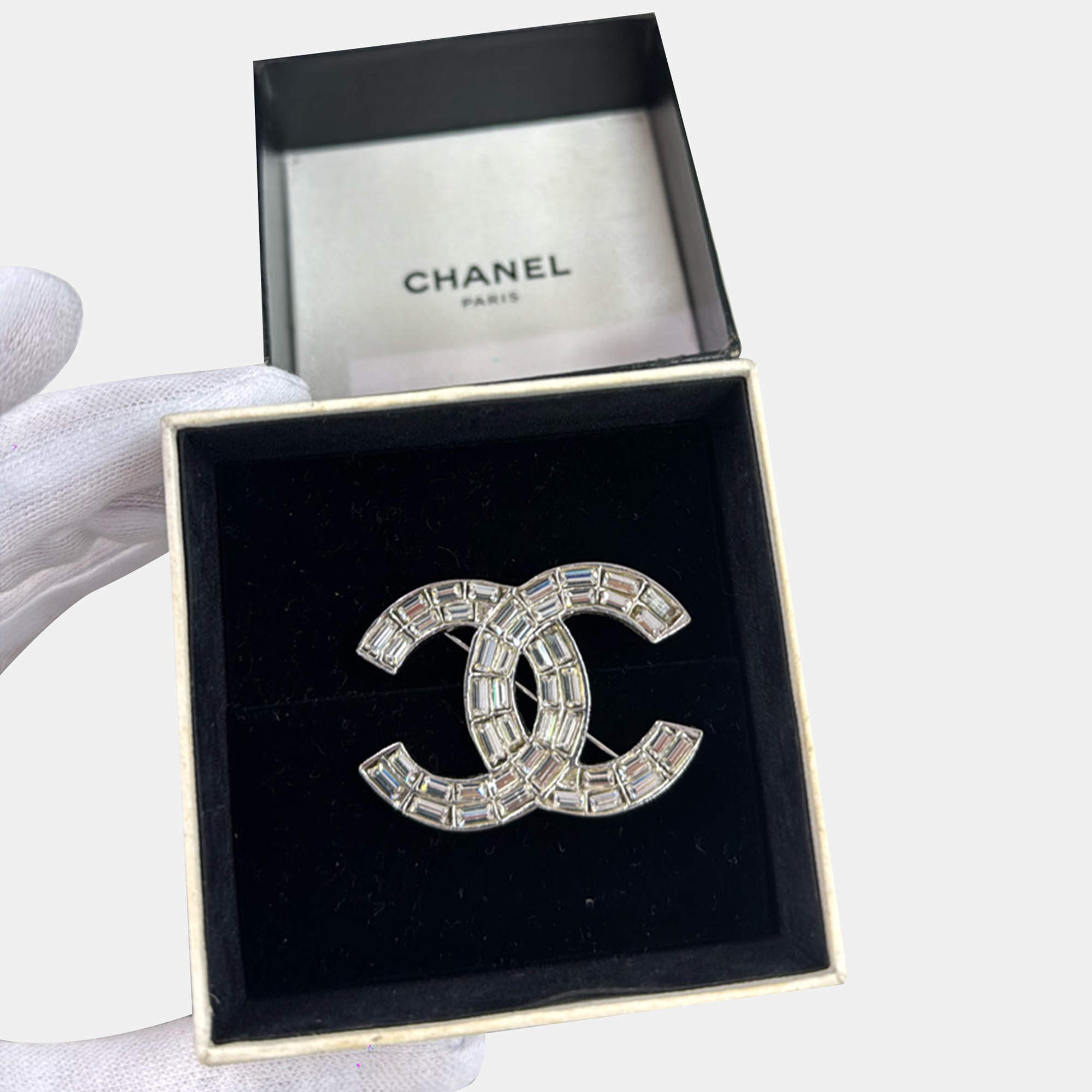 Chanel Crystal CC Brooch 01P
