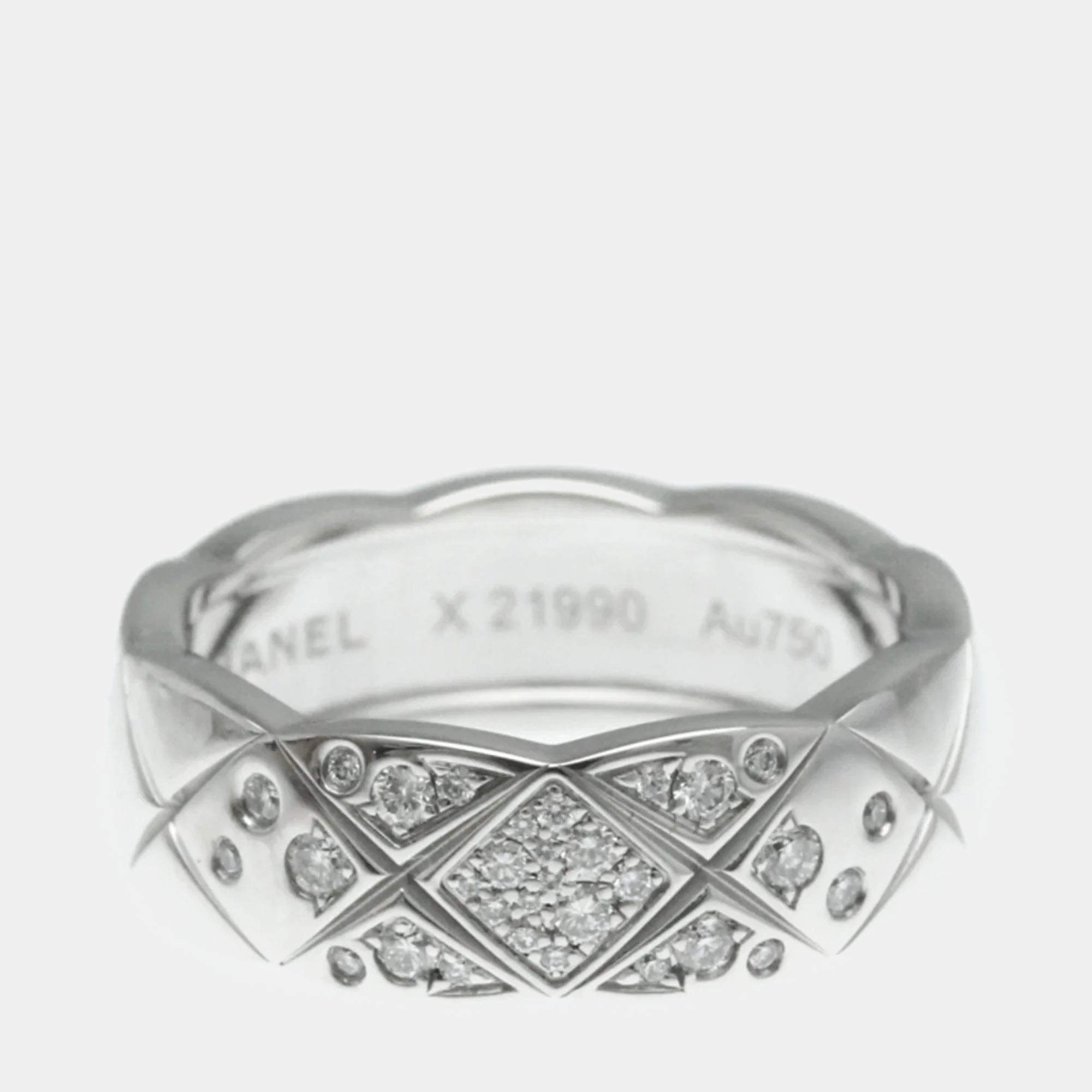 Pre Owned Chanel 18K White Gold Diamond Medium Coco Crush Ring 52