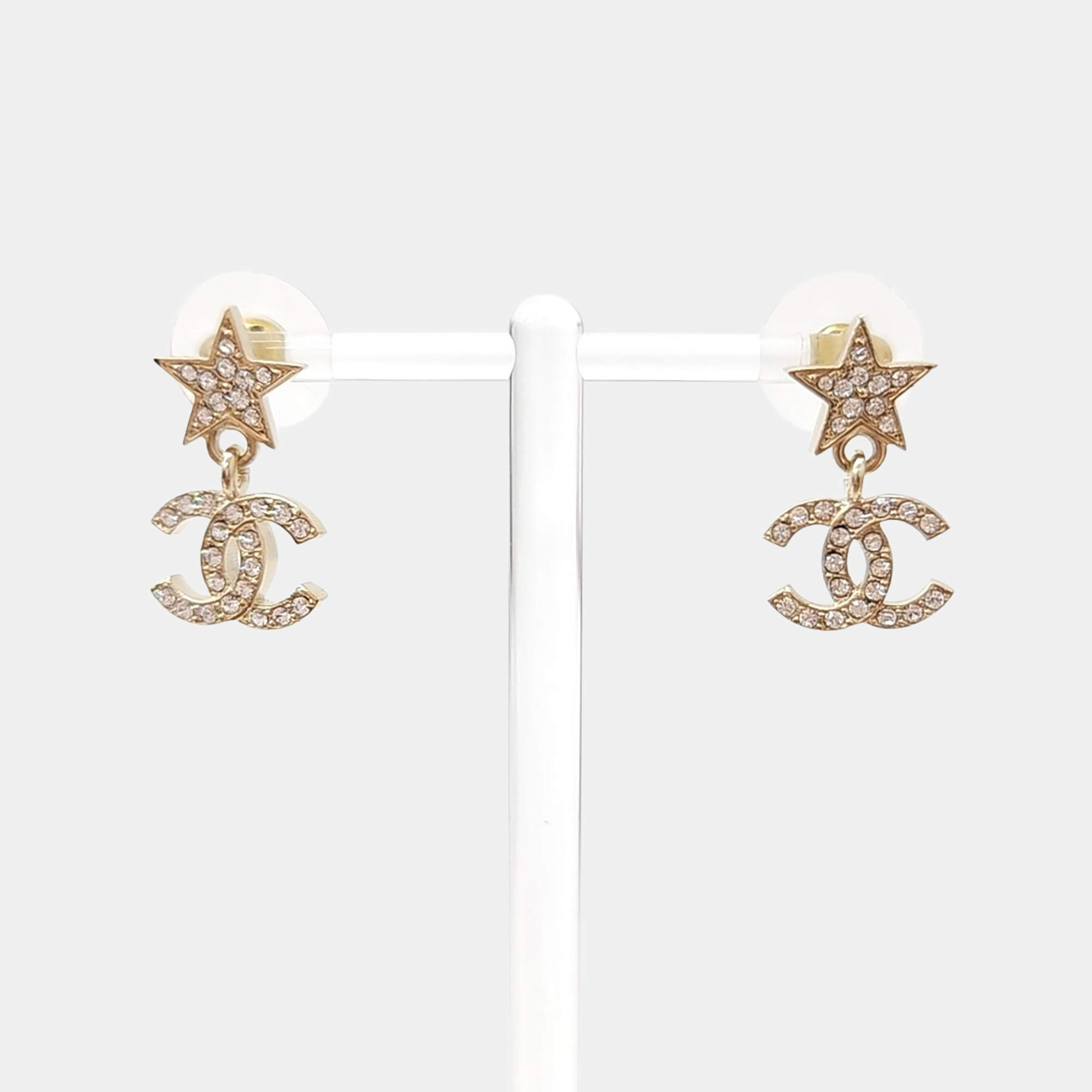 Pre Owned أقراط شانيل ذهبية