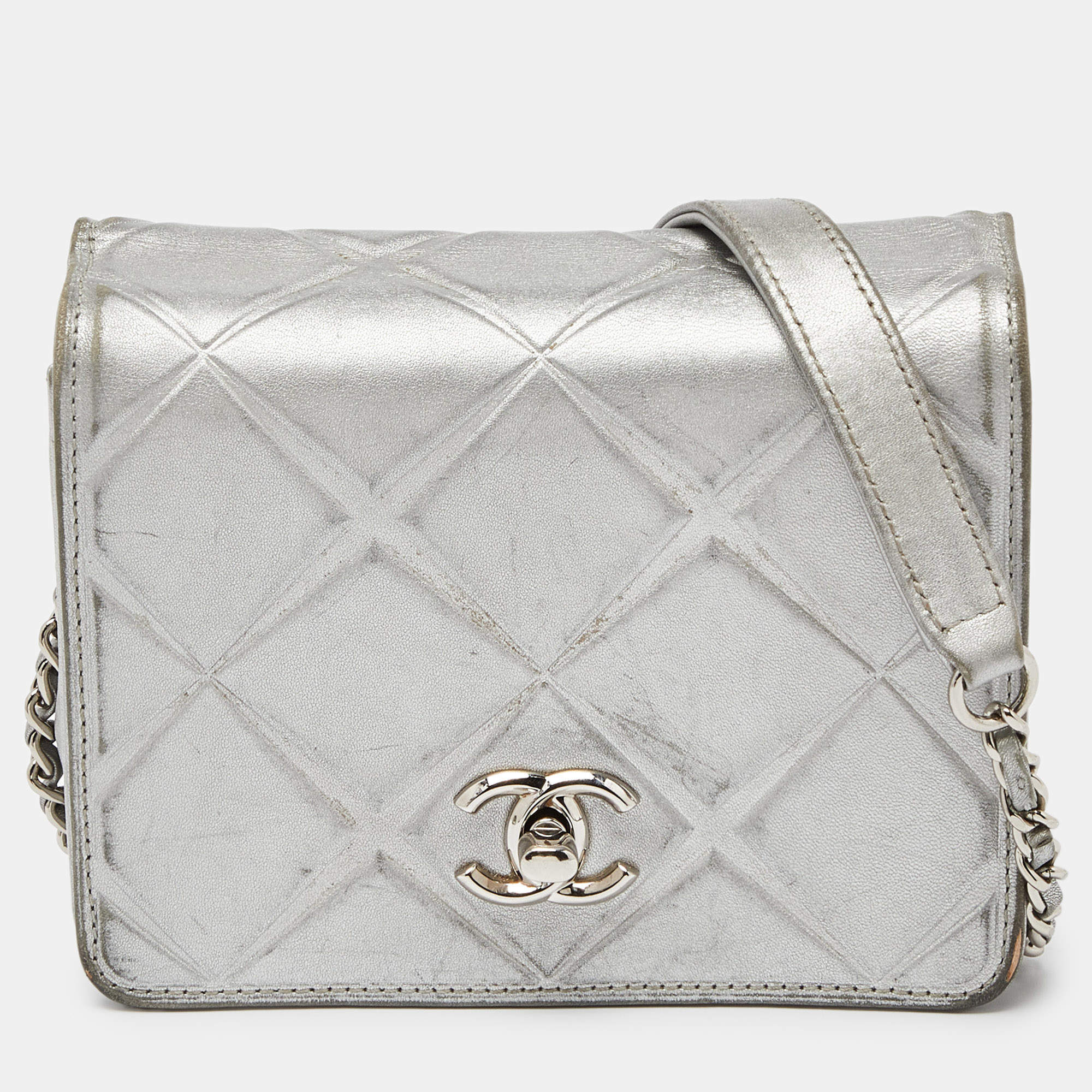 Pre Owned Chanel Silver Leather Mini Propeller Flap Bag