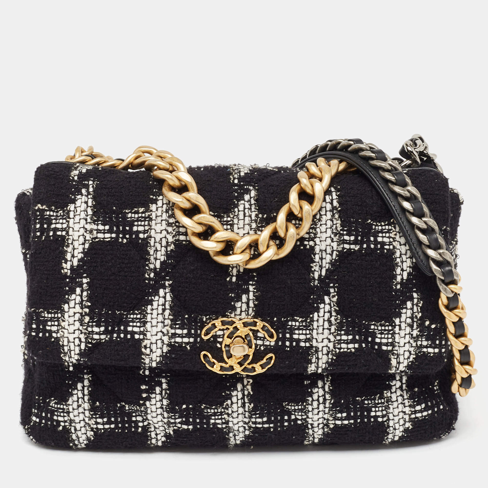 Pre Owned Chanel Black/White Quilted Houndstooth Tweed and Leather Large 19 Flap Bag