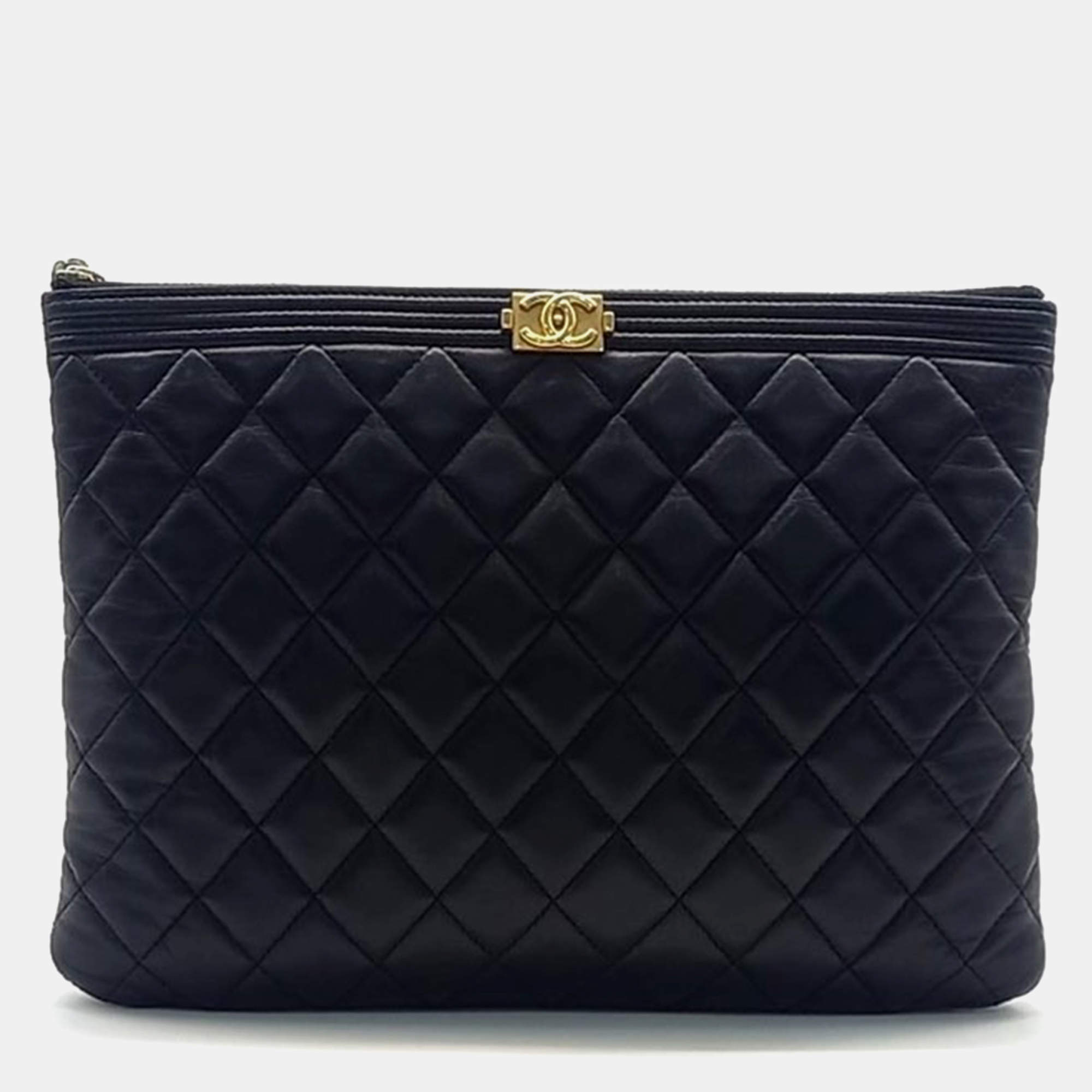 Pre Owned Chanel Black Caviar Leather Medium Boy Clutch Bag