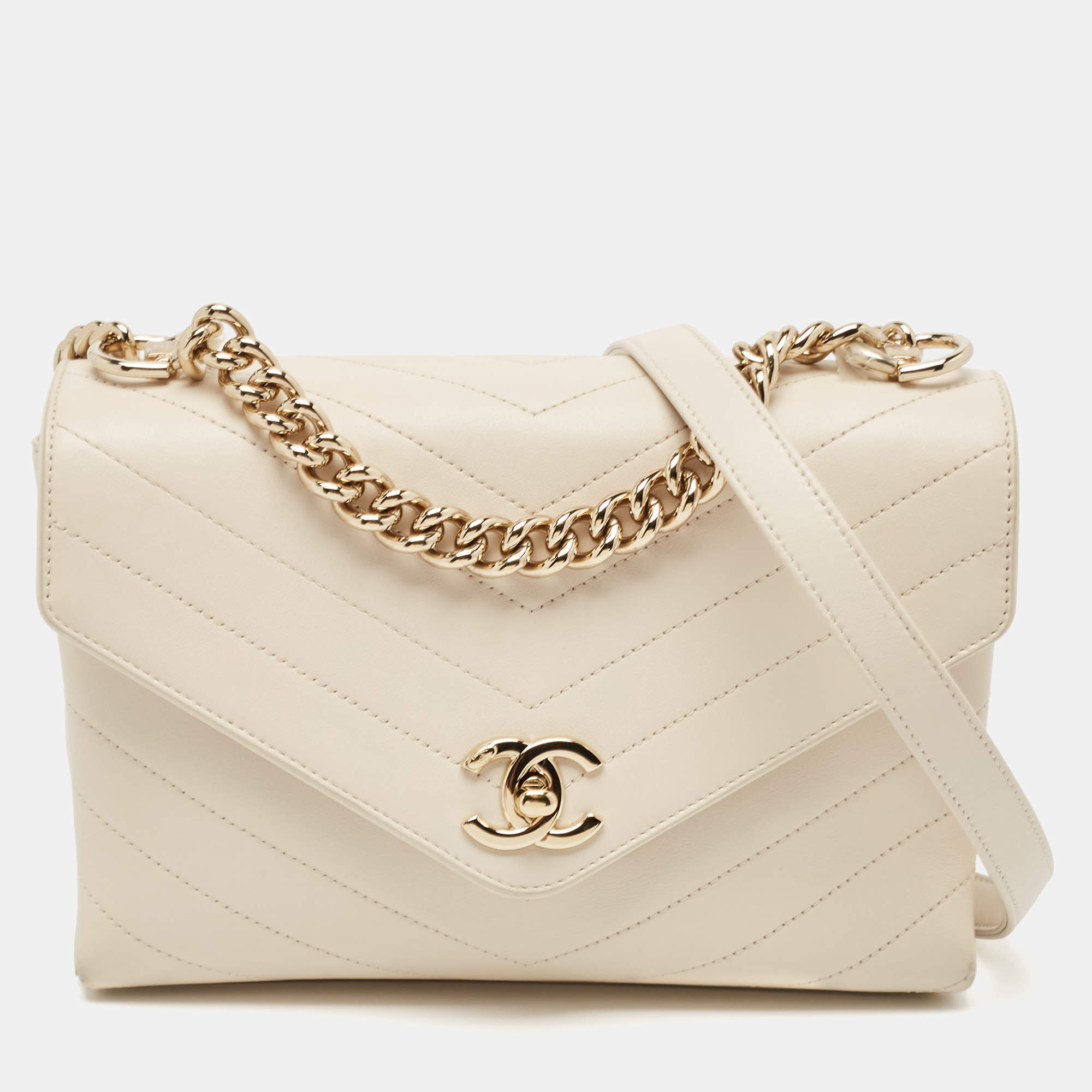 Pre Owned Chanel Cream Chevron Leather Medium Coco Envelope Flap Bag