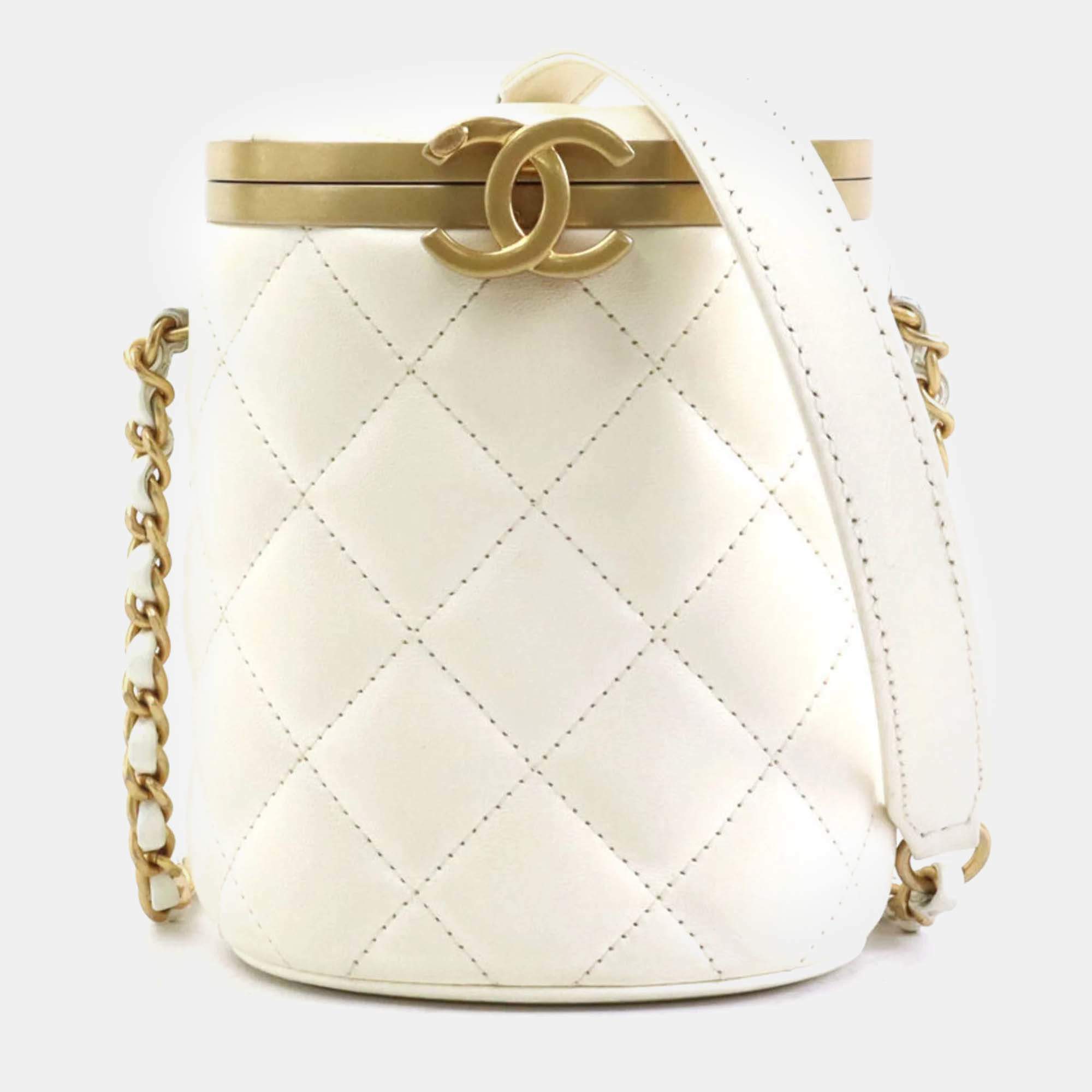 Chanel Off-White Gold Leather Matelasse Shoulder Bag