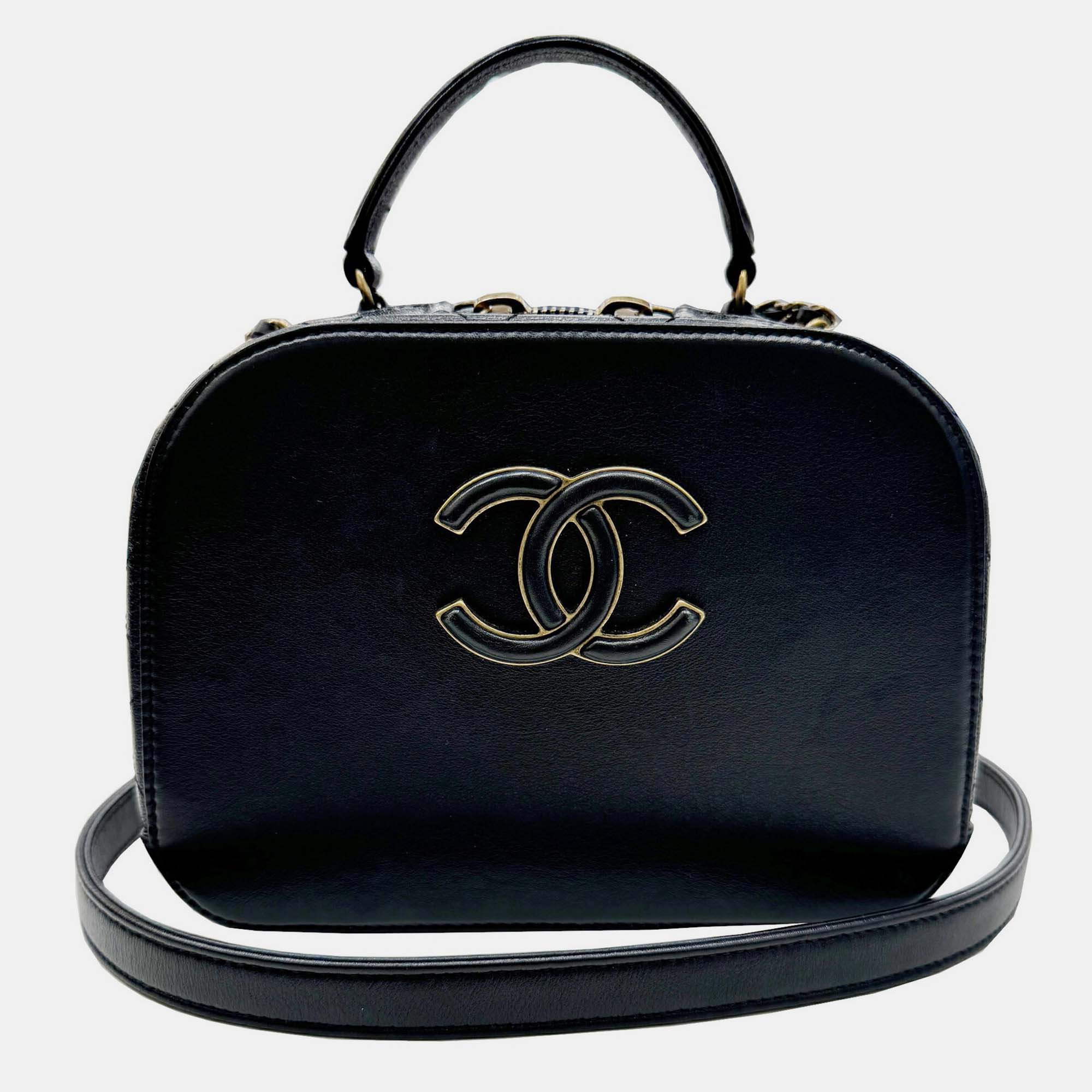 Pre Owned Chanel Black Leather Coco Mark Small Vanity Bag