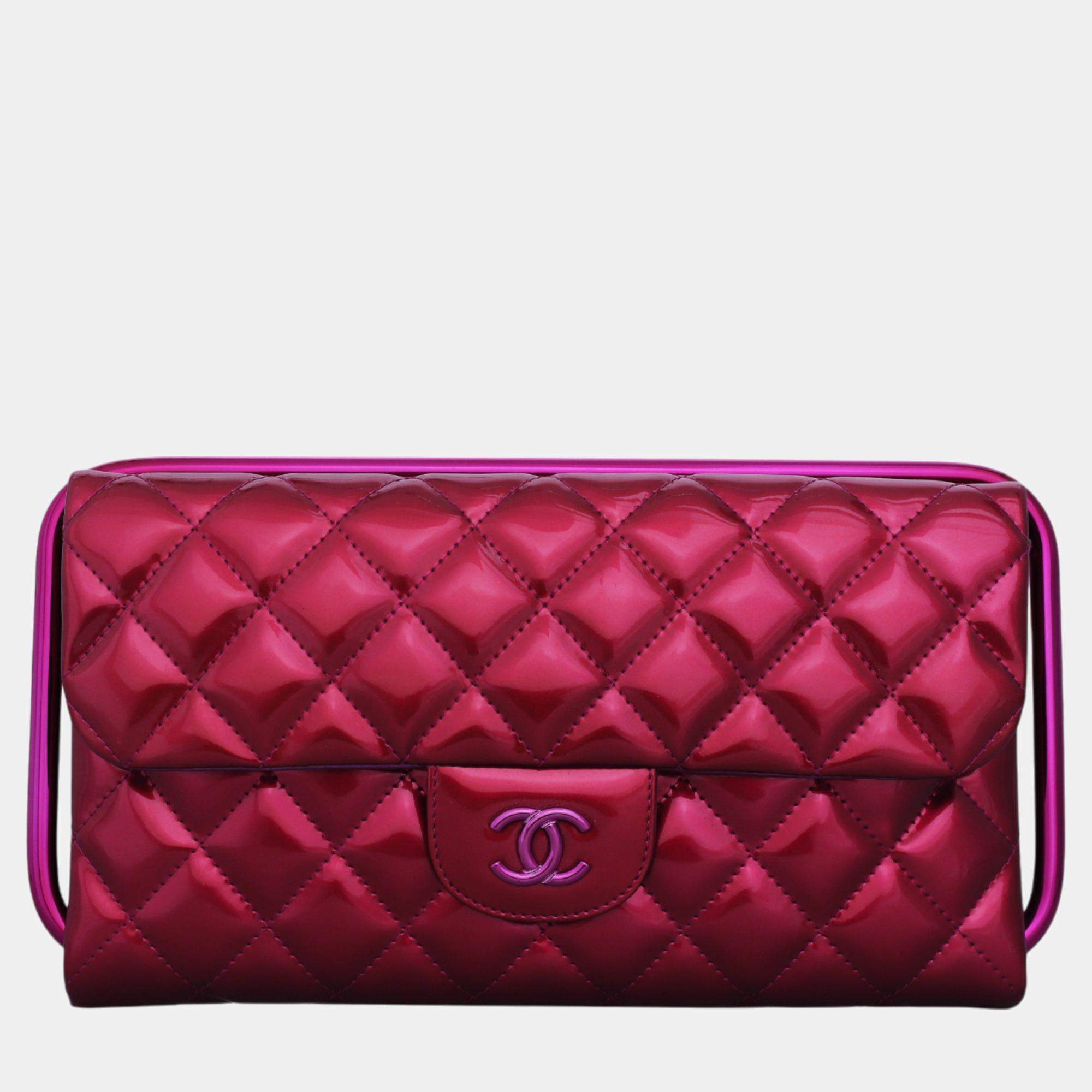 Pre Owned Chanel Hot Pink Patent Leather 14SS Quilted Patent Metal Handle Clutch 