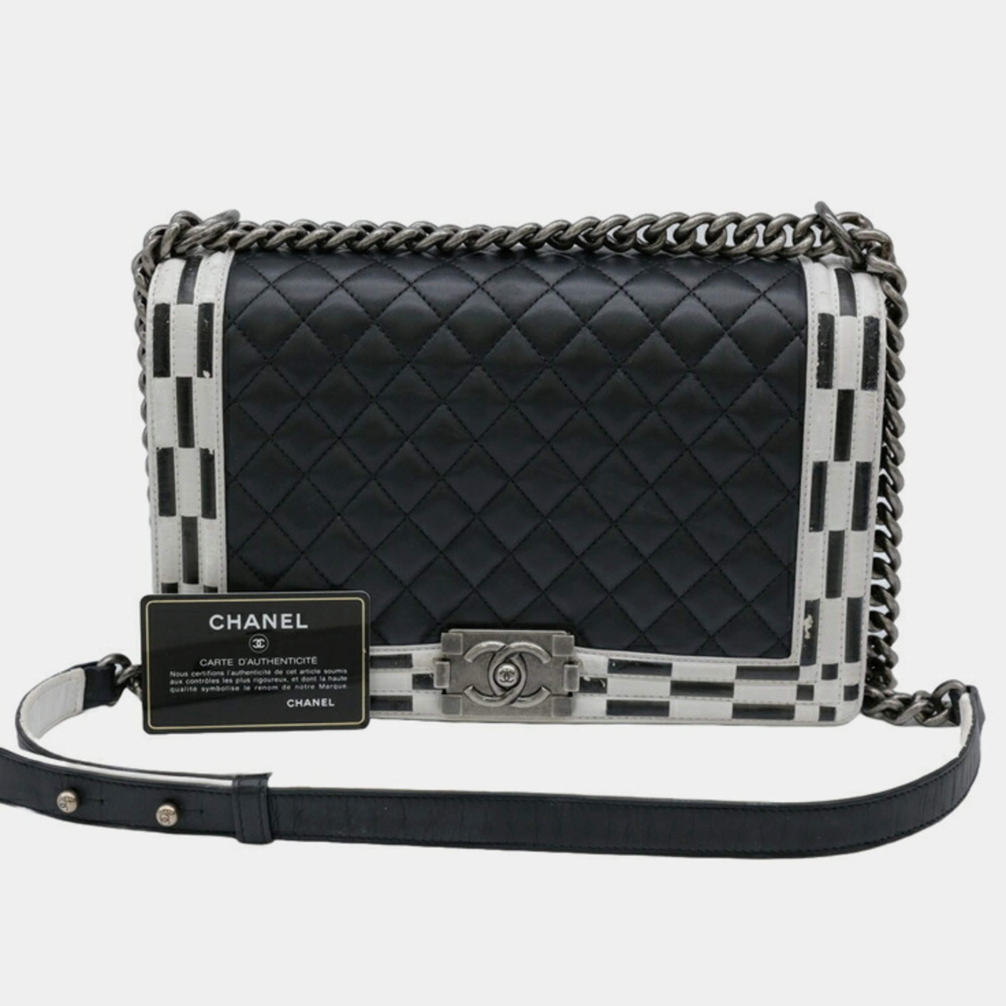 Pre Owned Chanel Black White Seal Lambskin Boy Chanel Chain Shoulder bag