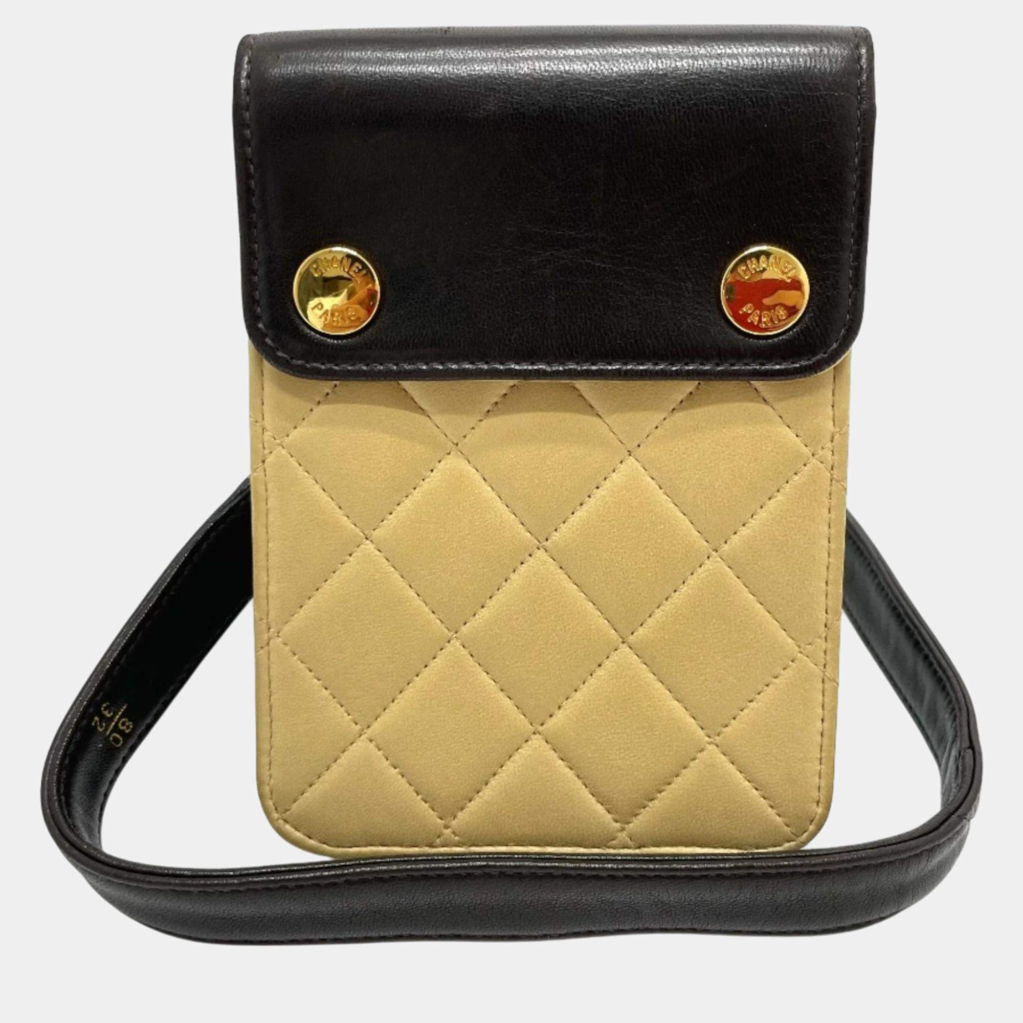 مملوكة مسبقًا Chanel Black x Beige Pochette Waist Pouch