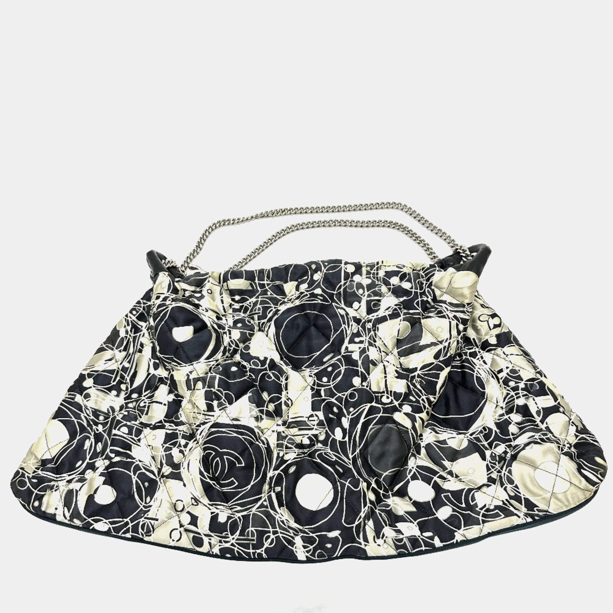 Chanel Black x White Quilted Bag Double Chain Chain Bag