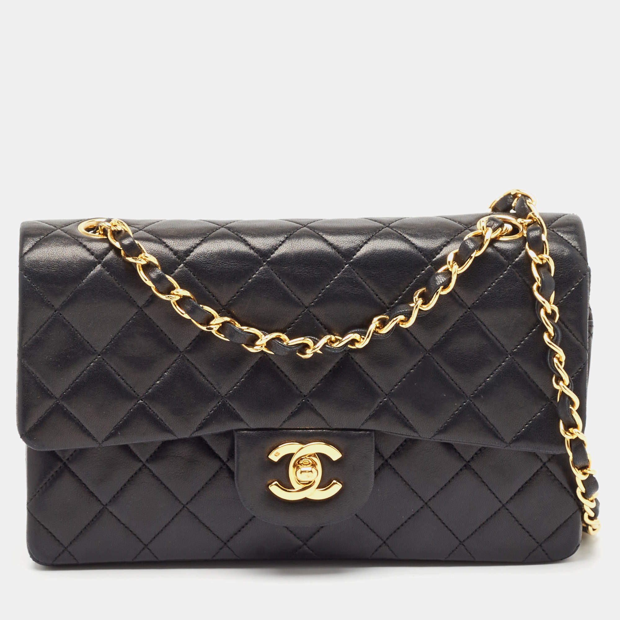 مملوكة مسبقًا Chanel Black Quilted Leather Small Classic Double Flap Bag