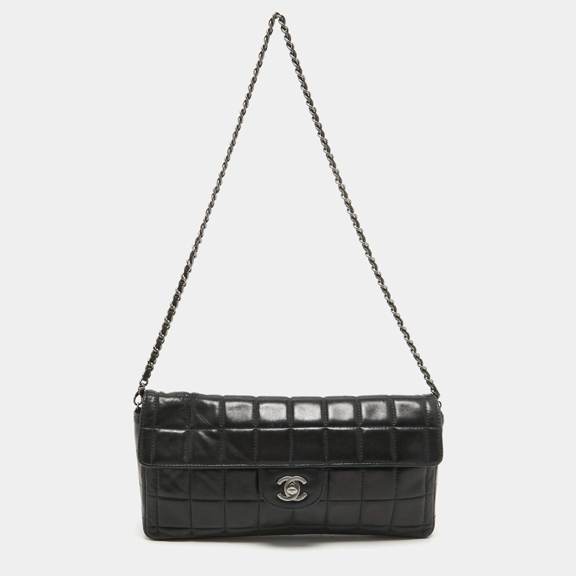 Pre Owned Chanel Black Chocolate Bar Quilted Leather East West Flap Bag