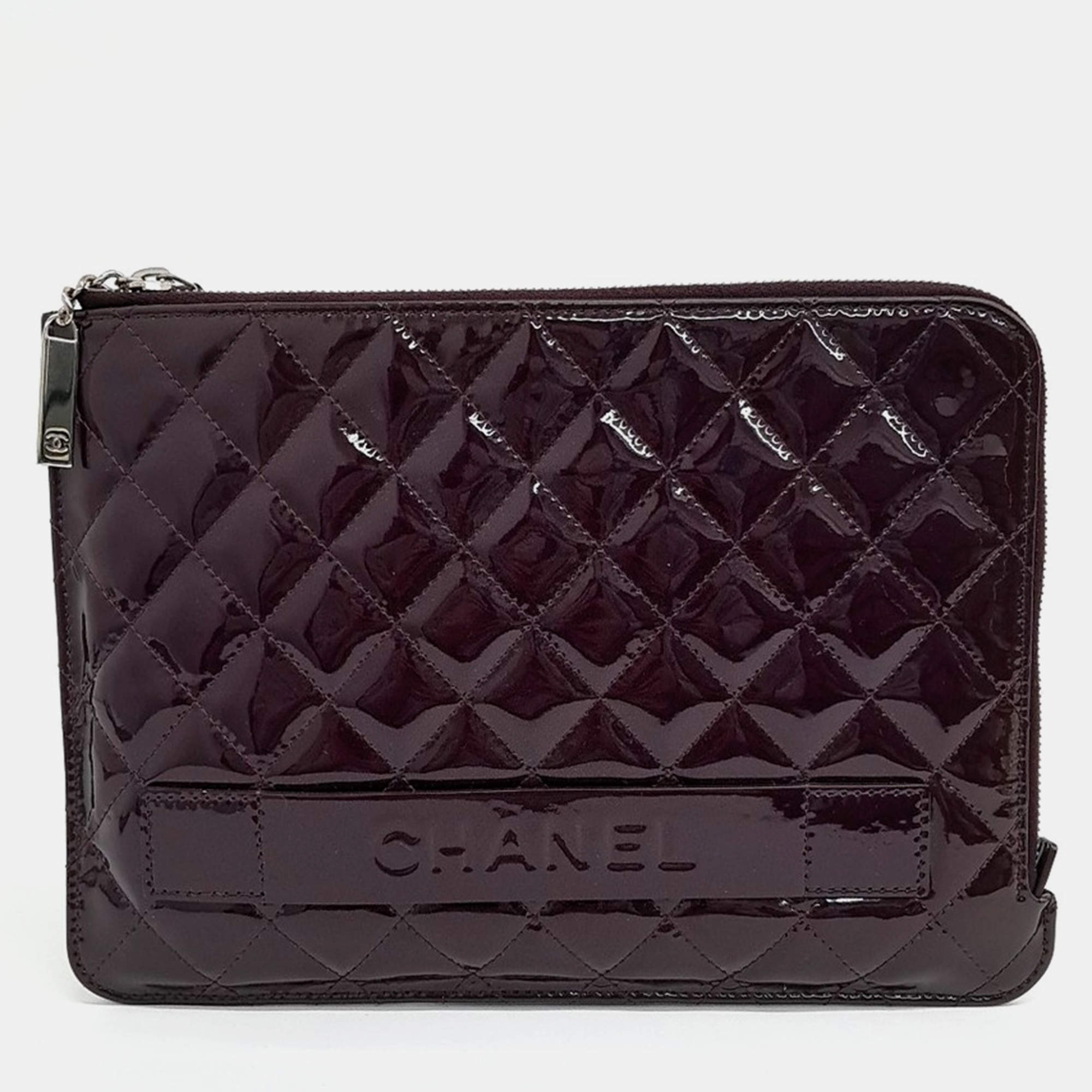 Pre Owned Chanel Purple Patent Leather patent clutch bag