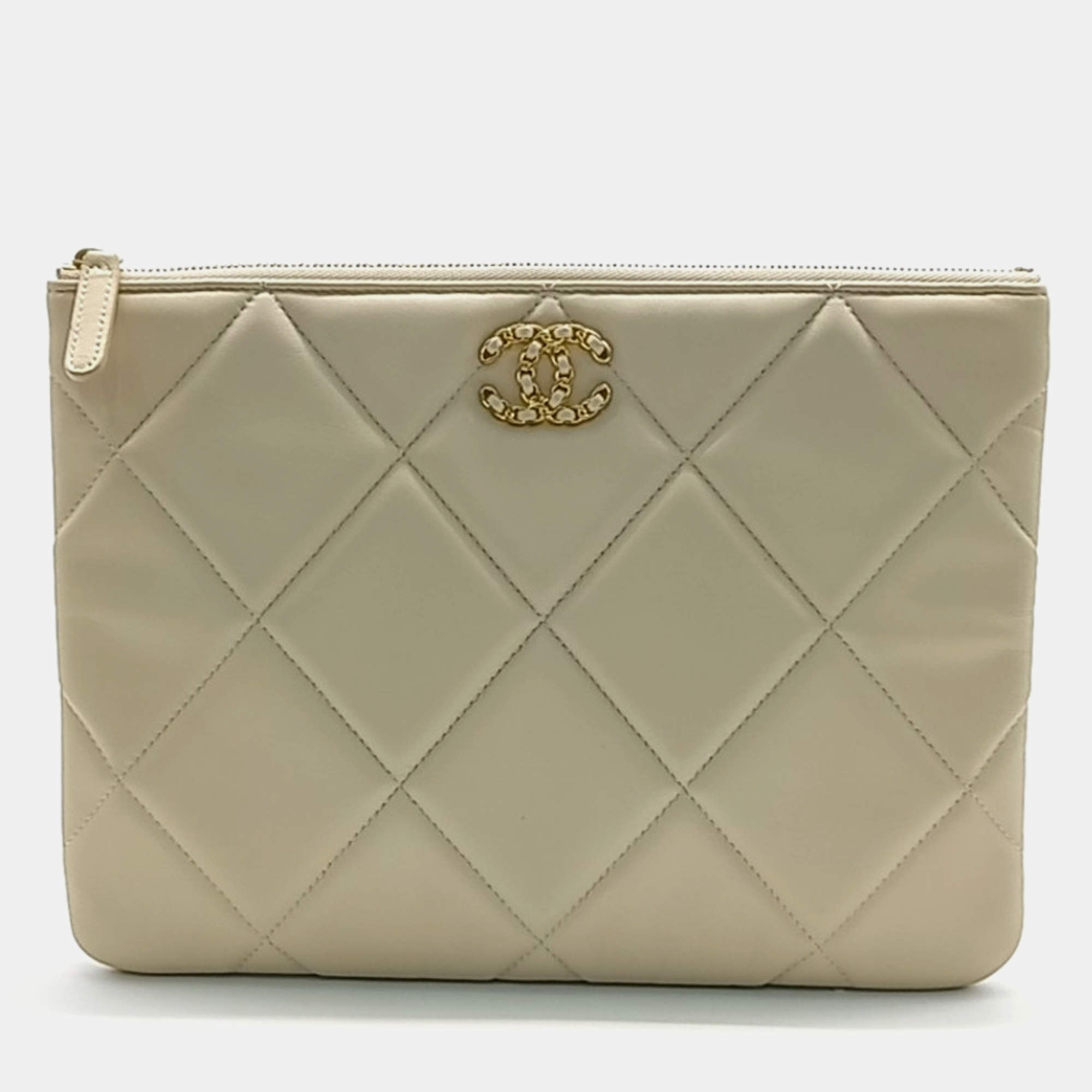 Pre Owned Chanel Beige Leather 19 New Medium Clutch bag