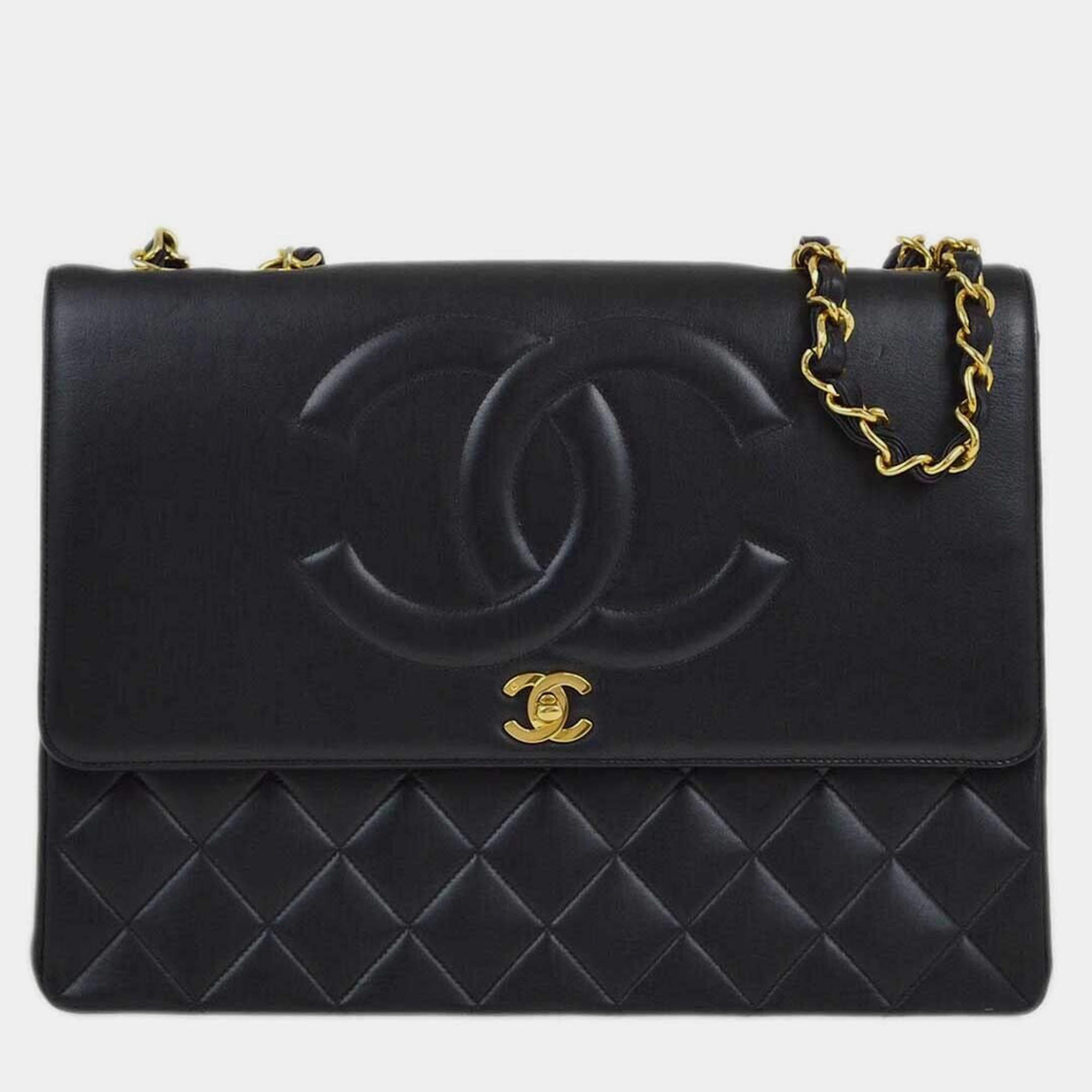 Pre Owned Chanel Black Lambskin Leather Maxi Classic Flap Jumbo Chain Shoulder Bag