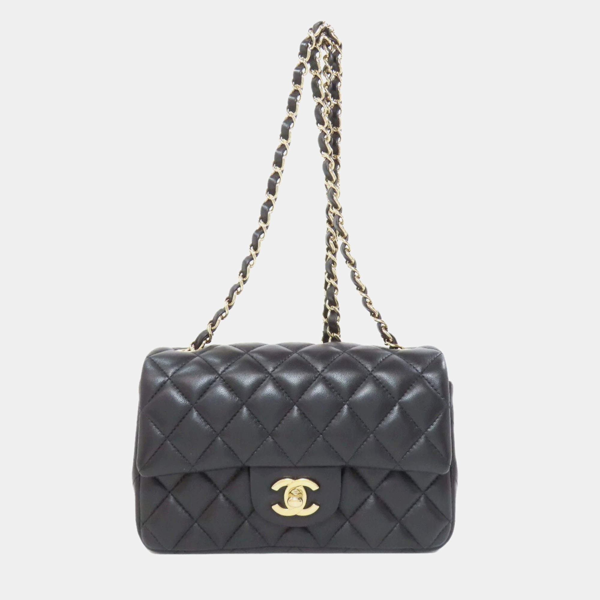 Pre Owned Chanel Black Lambskin Leather Shoulder Bag