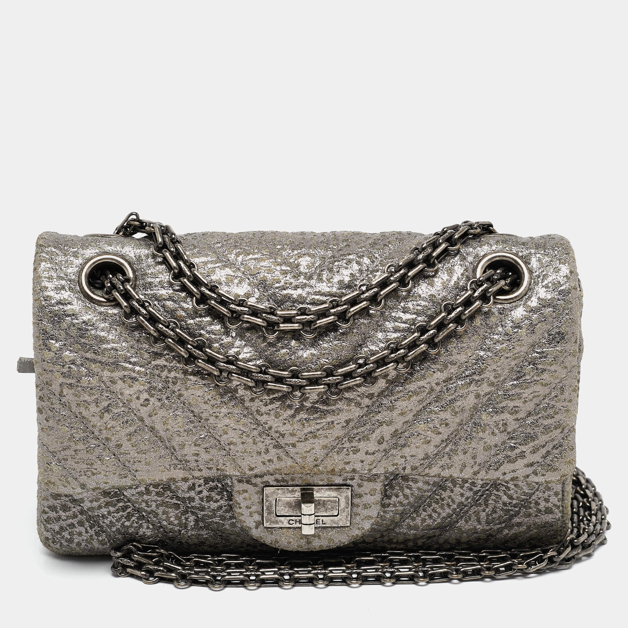 Chanel Metallic Grey Chevron Leather 224 Reissue 2.55 Flap Bag