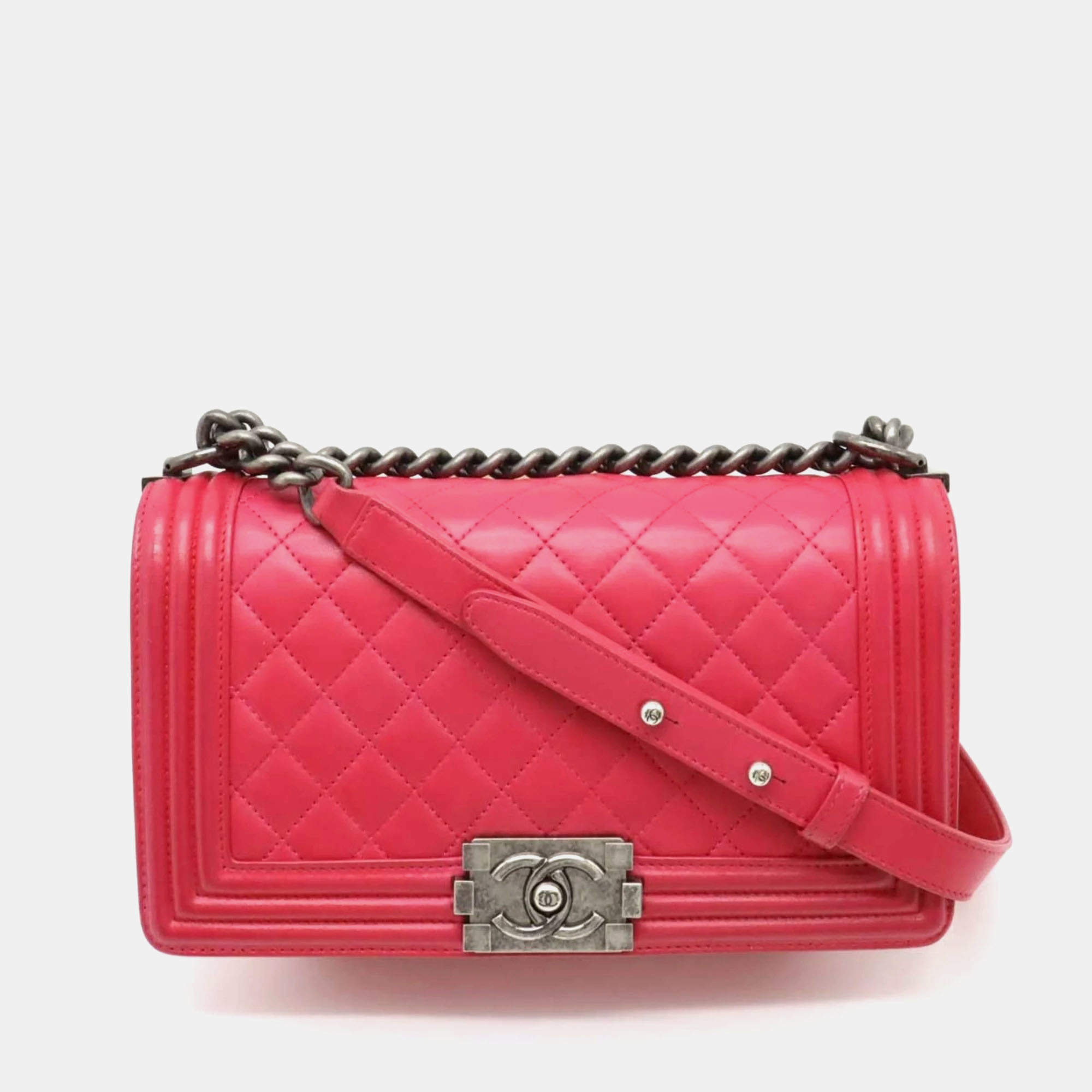 Pre Owned Chanel Pink Caviar Leather Boy Chain Shoulder Bag