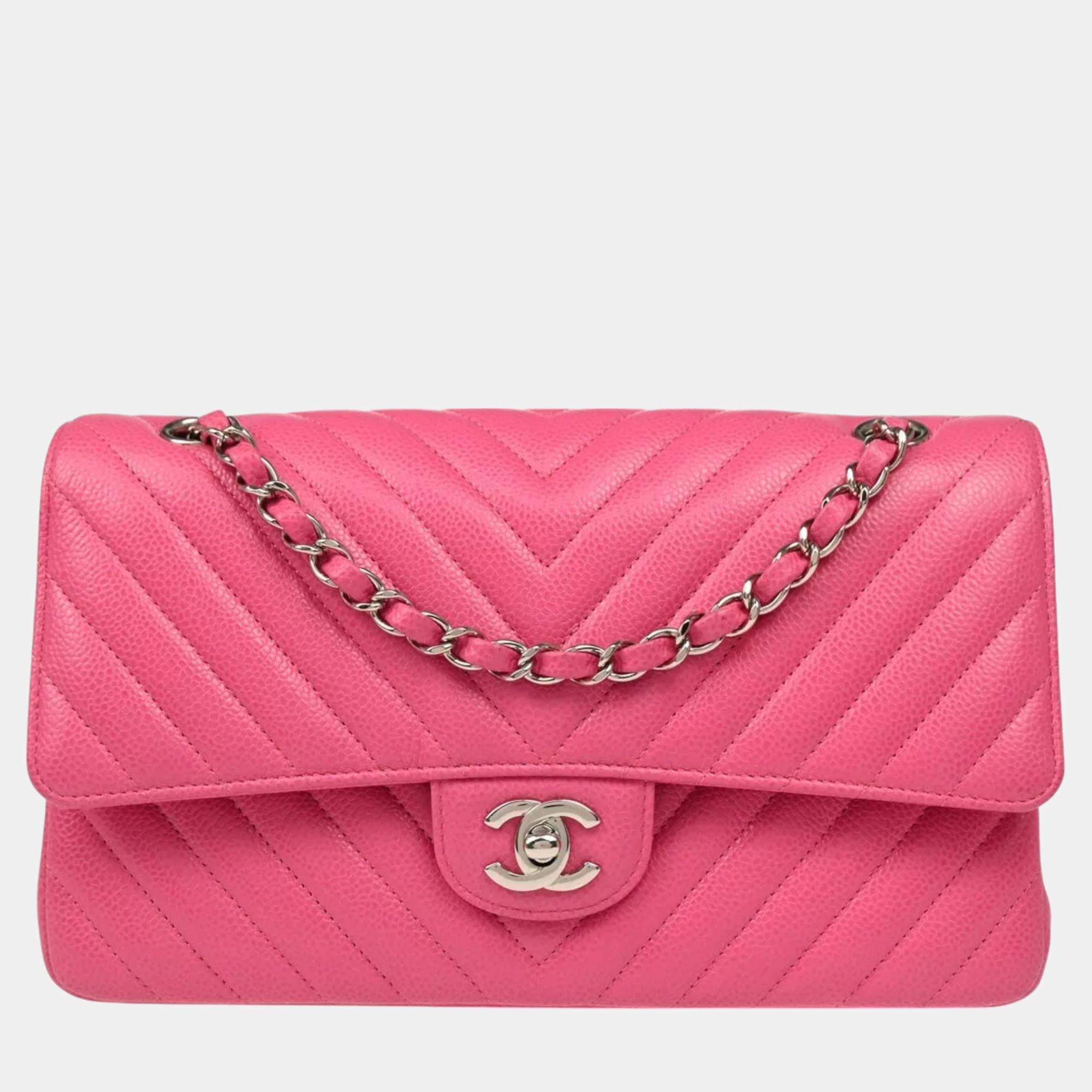 Pre Owned Chanel Pink Chevron Leather Medium Classic Double Flap Shoulder Bag