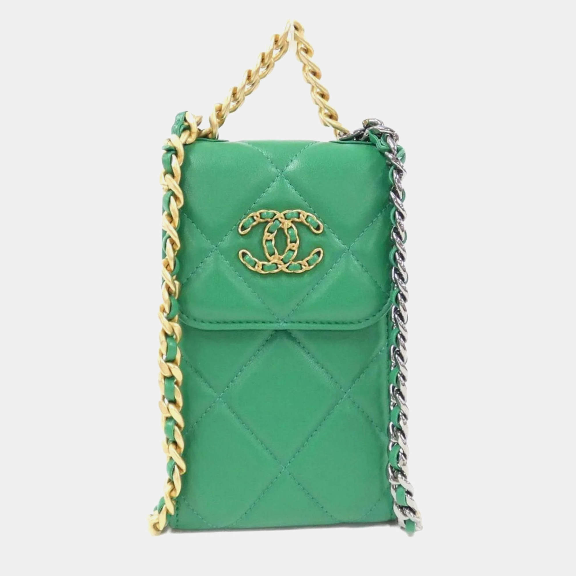 Chanel Green Leather Timeless 19 Phone Case Shoulder Bag