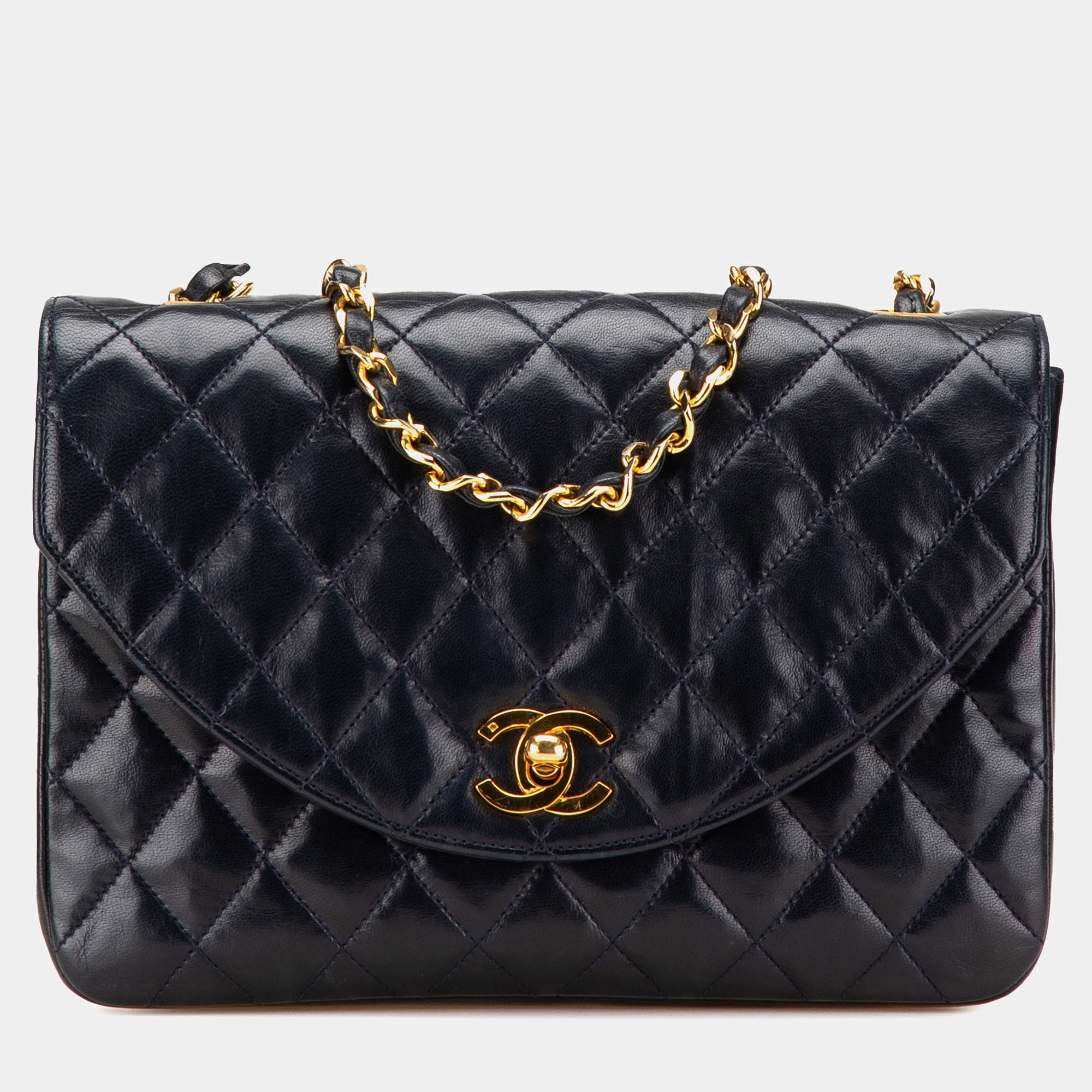 Pre Owned Chanel Black CC Quilted Lambskin Flap Bag