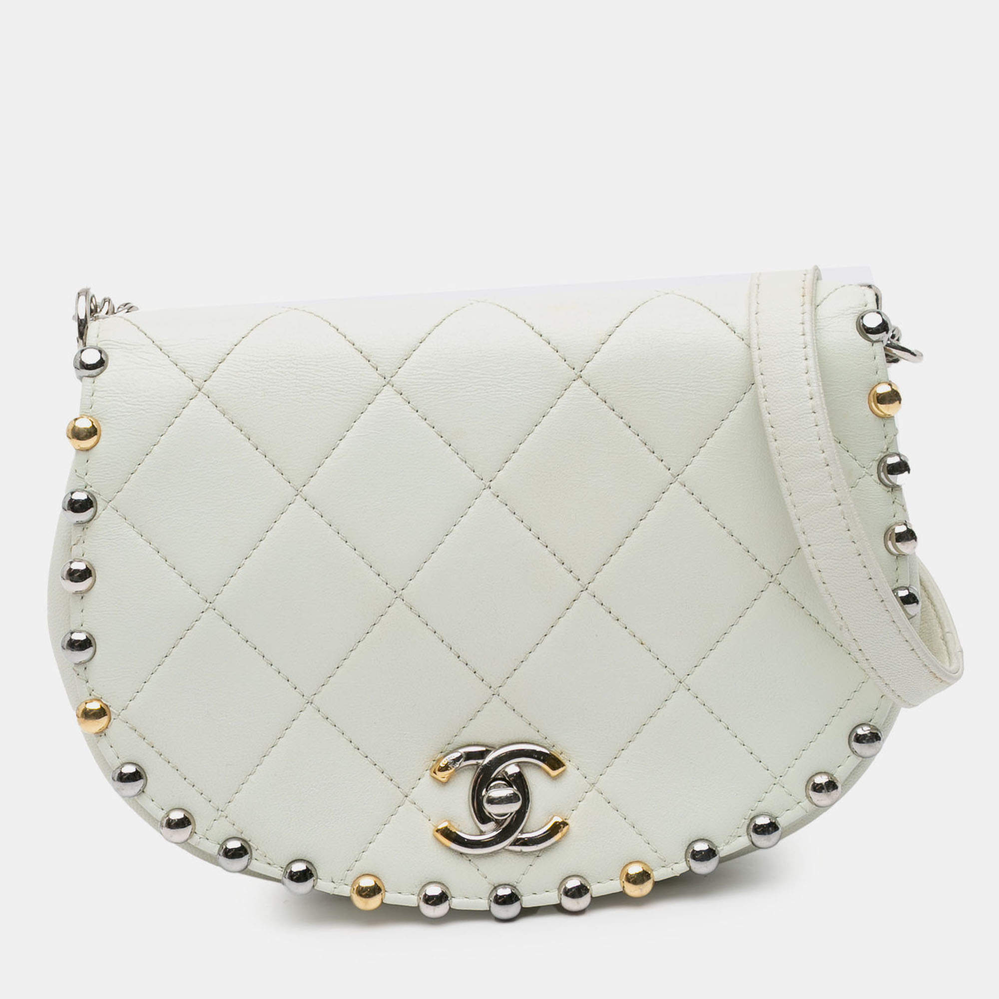Pre Owned Chanel White Small Quilted Lambskin Studded Bubble Flap Bag
