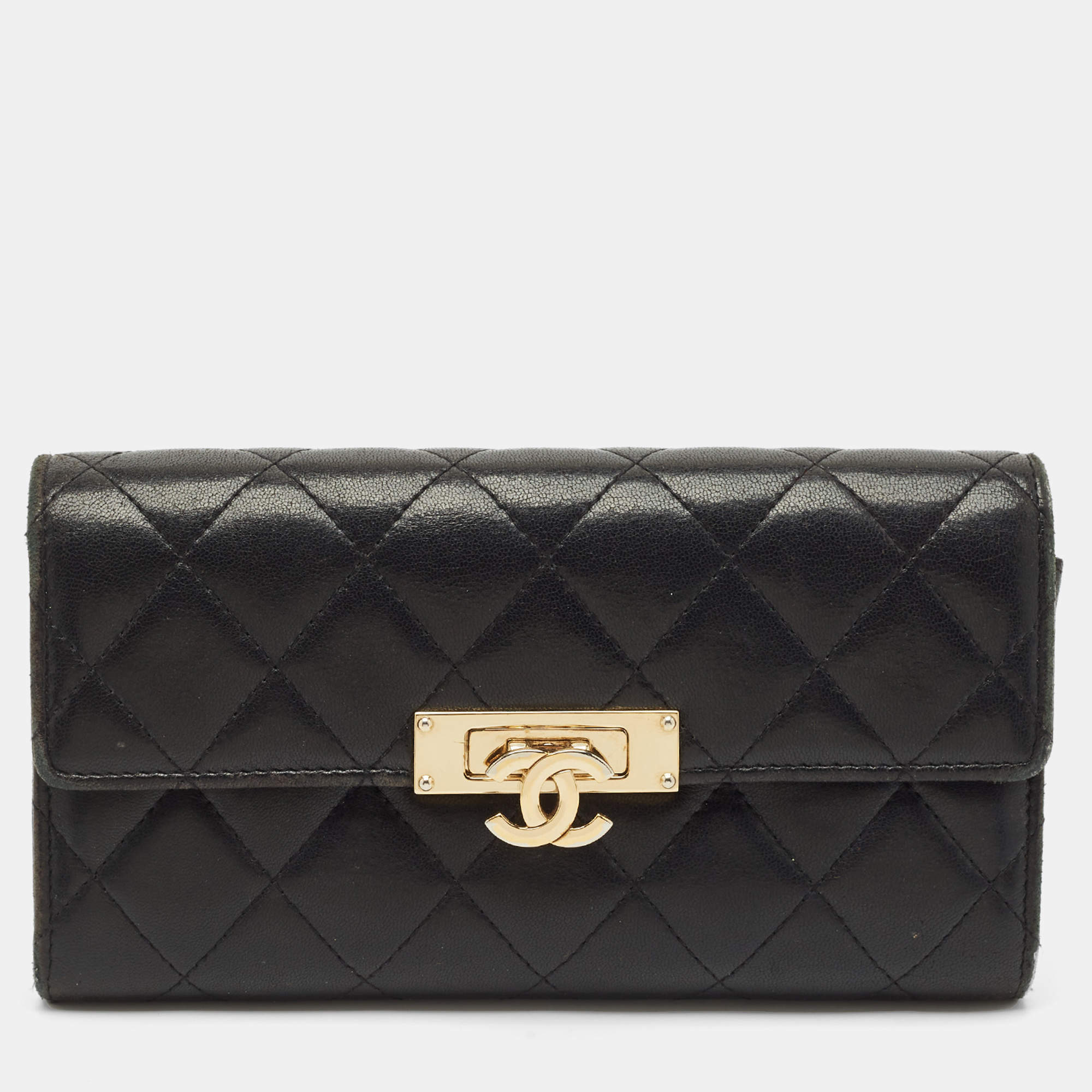 Pre Owned Chanel Black Quilted Leather Golden Class Continental Wallet
