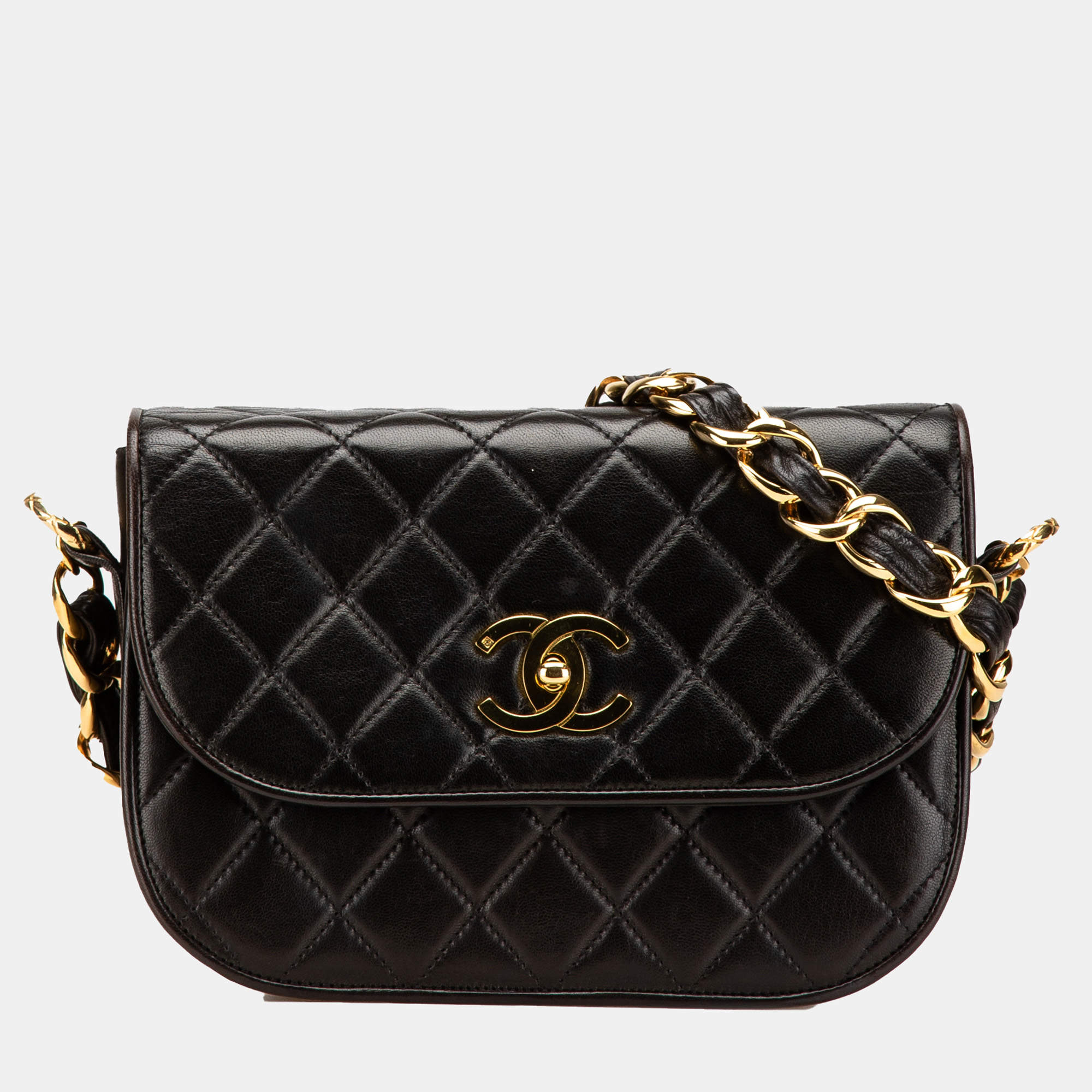 Pre Owned Chanel Black CC Quilted Lambskin Chain Flap