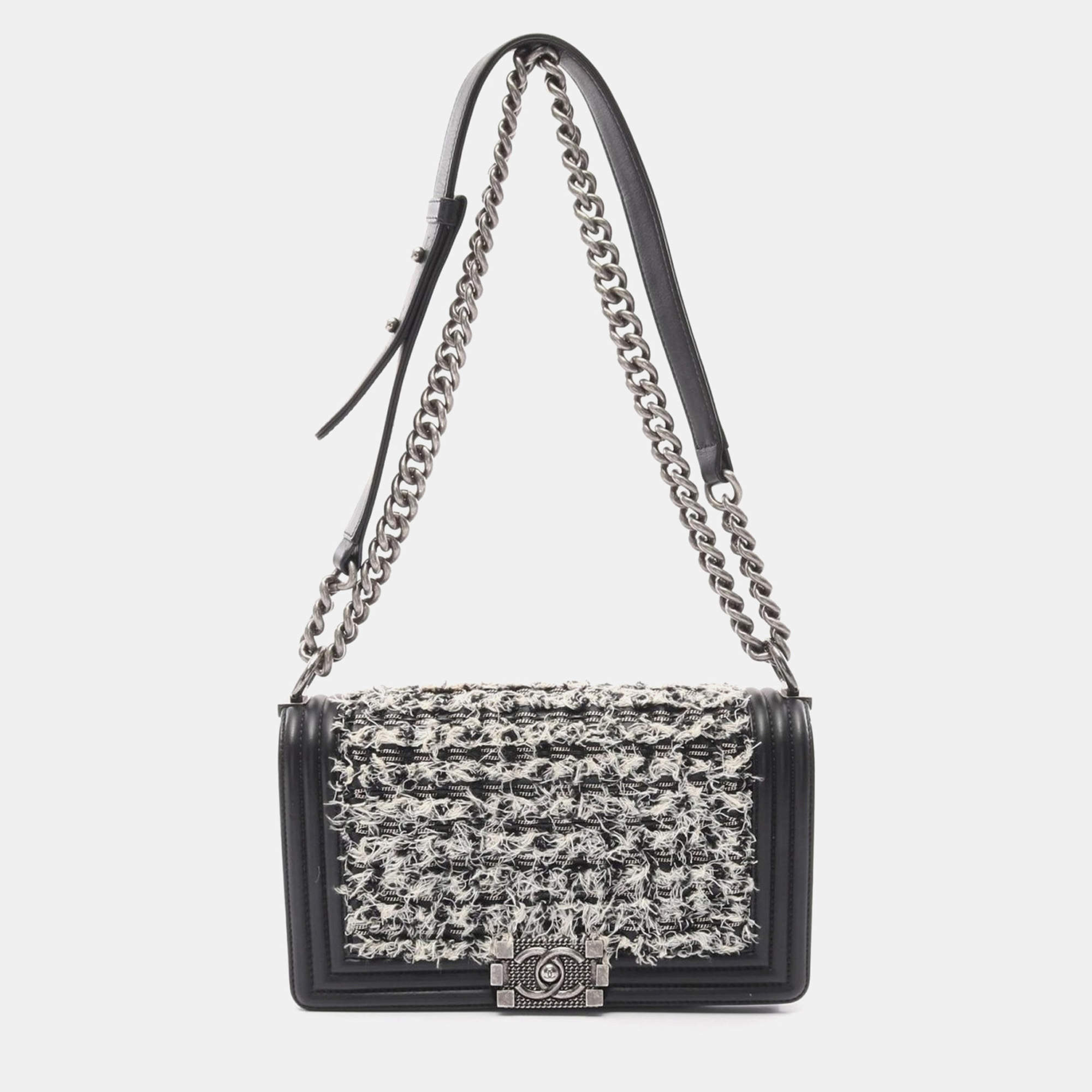 Pre Owned Chanel Black/White Leather Fabric Boy Chanel Chain Shoulder Bag 