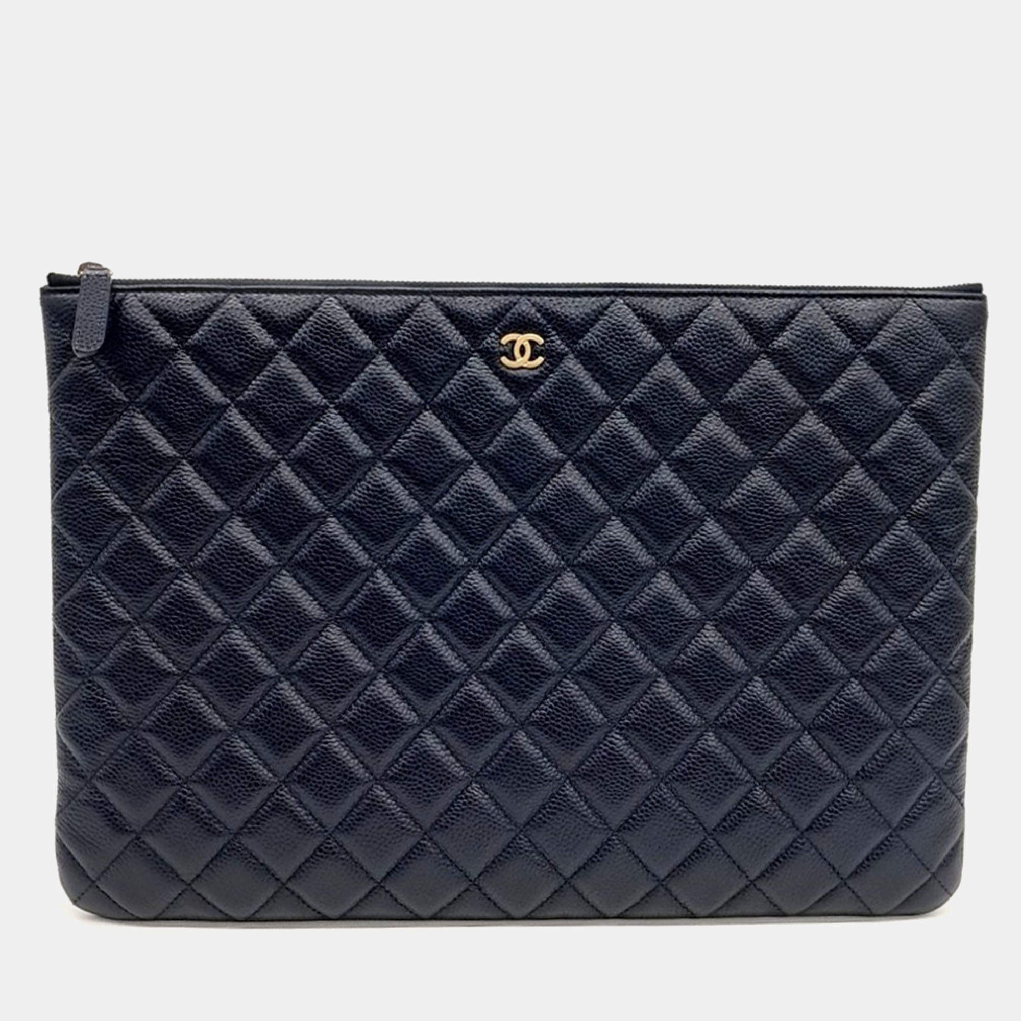 Pre Owned Chanel Black Leather Caviar Clutch Large