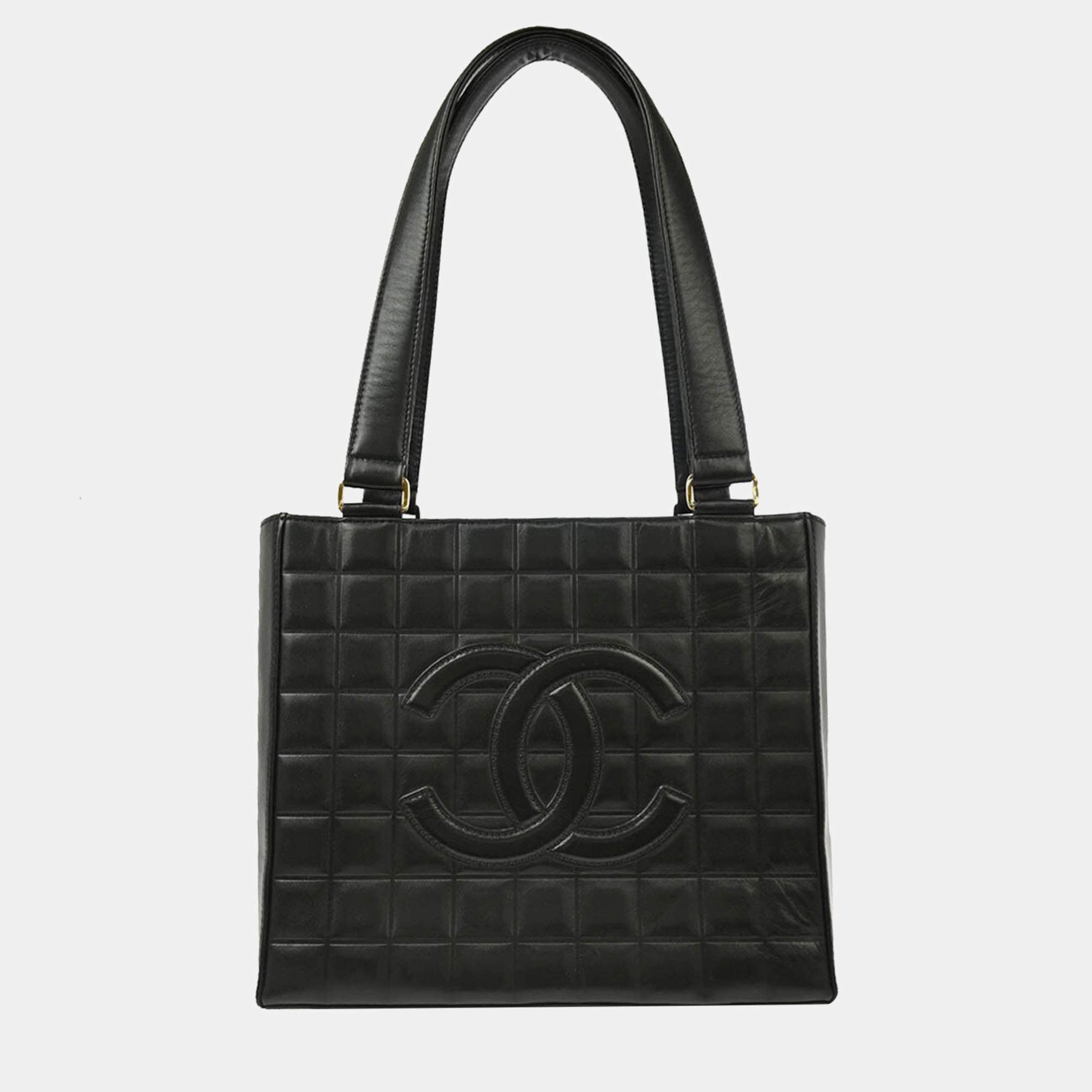 Pre Owned Chanel Black Lambskin Choco Bar Shoulder Bag