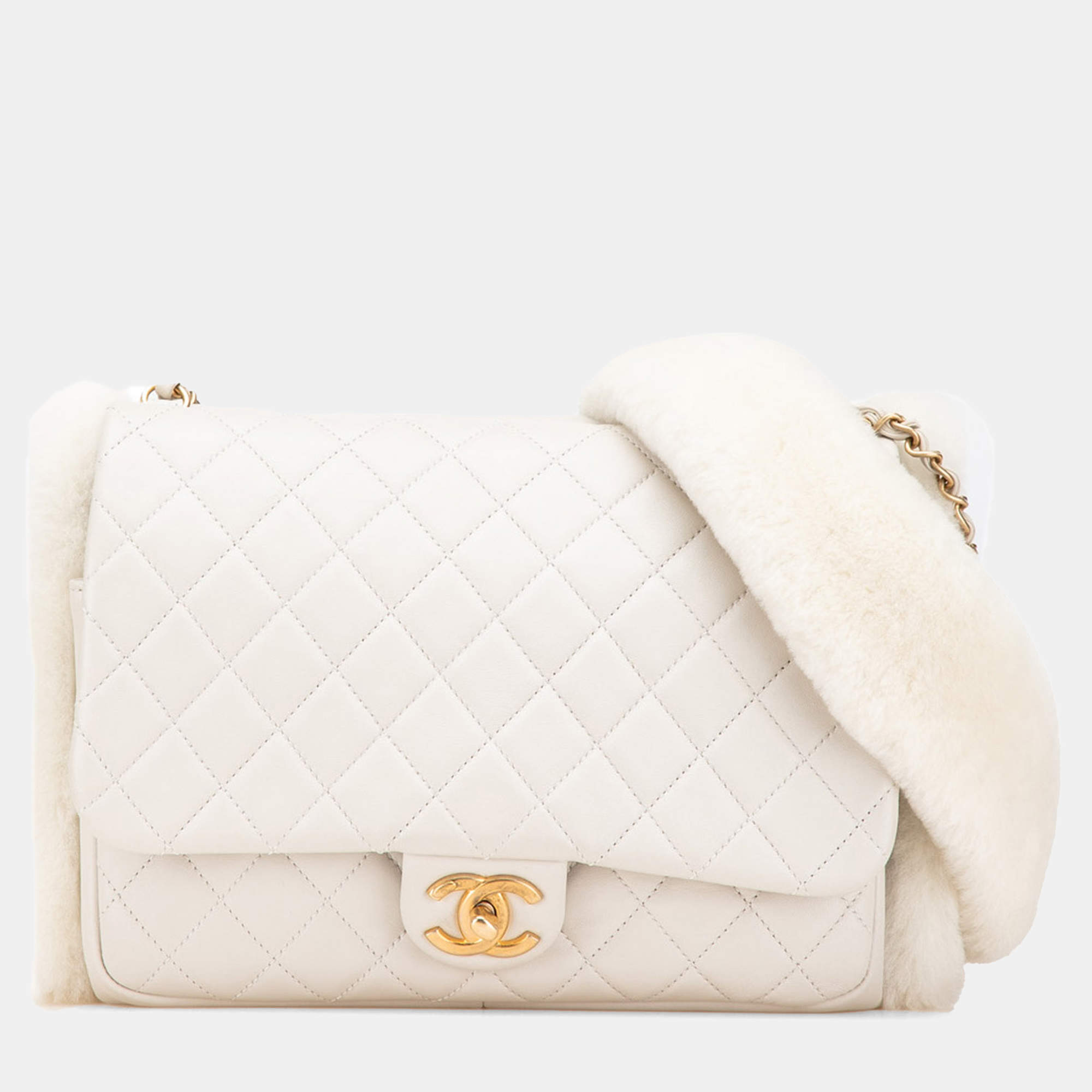 Pre Owned Chanel White Quilted Lambskin and Shearling CC Muff Flap